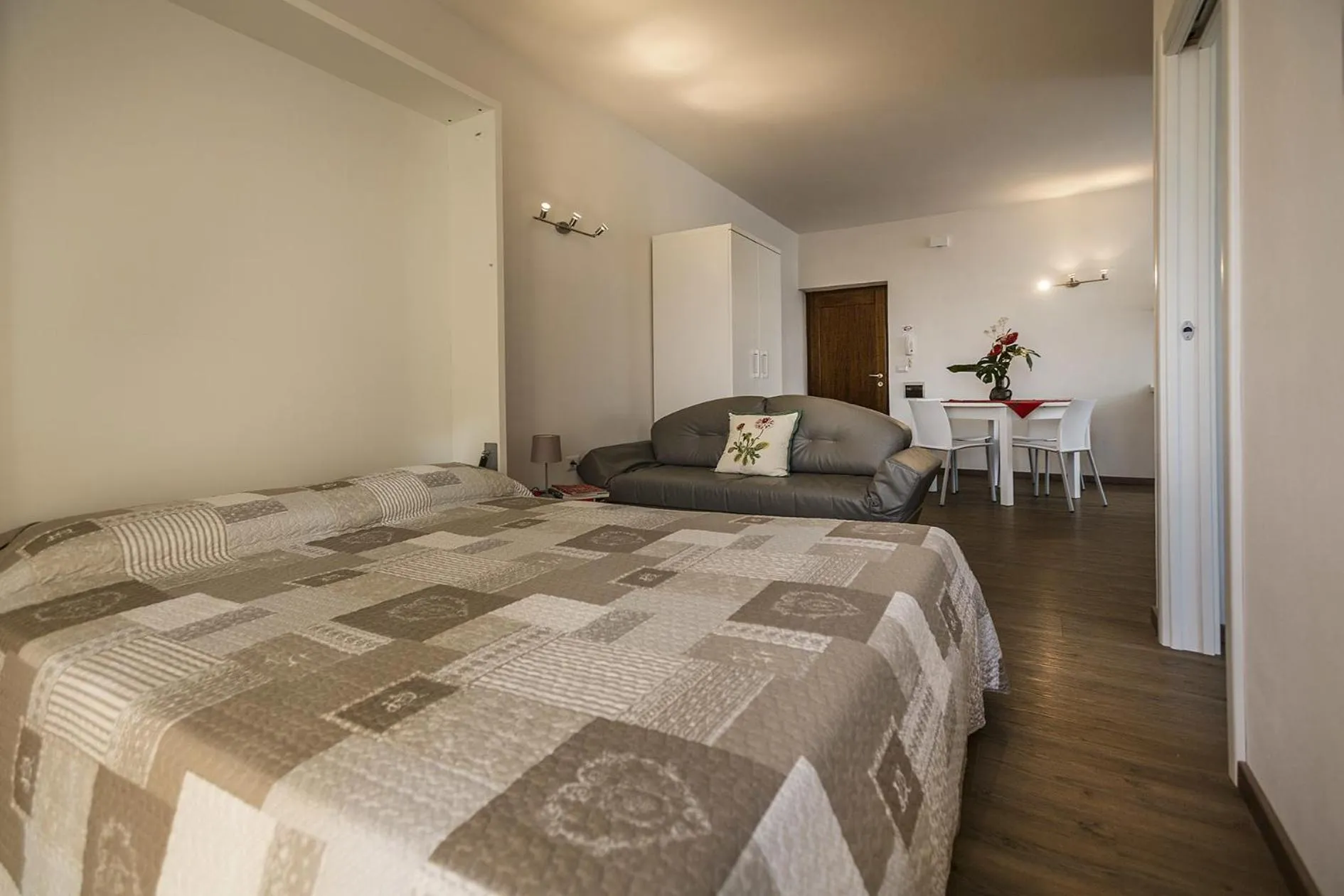 Living room, Bed in Le Servite Apartments