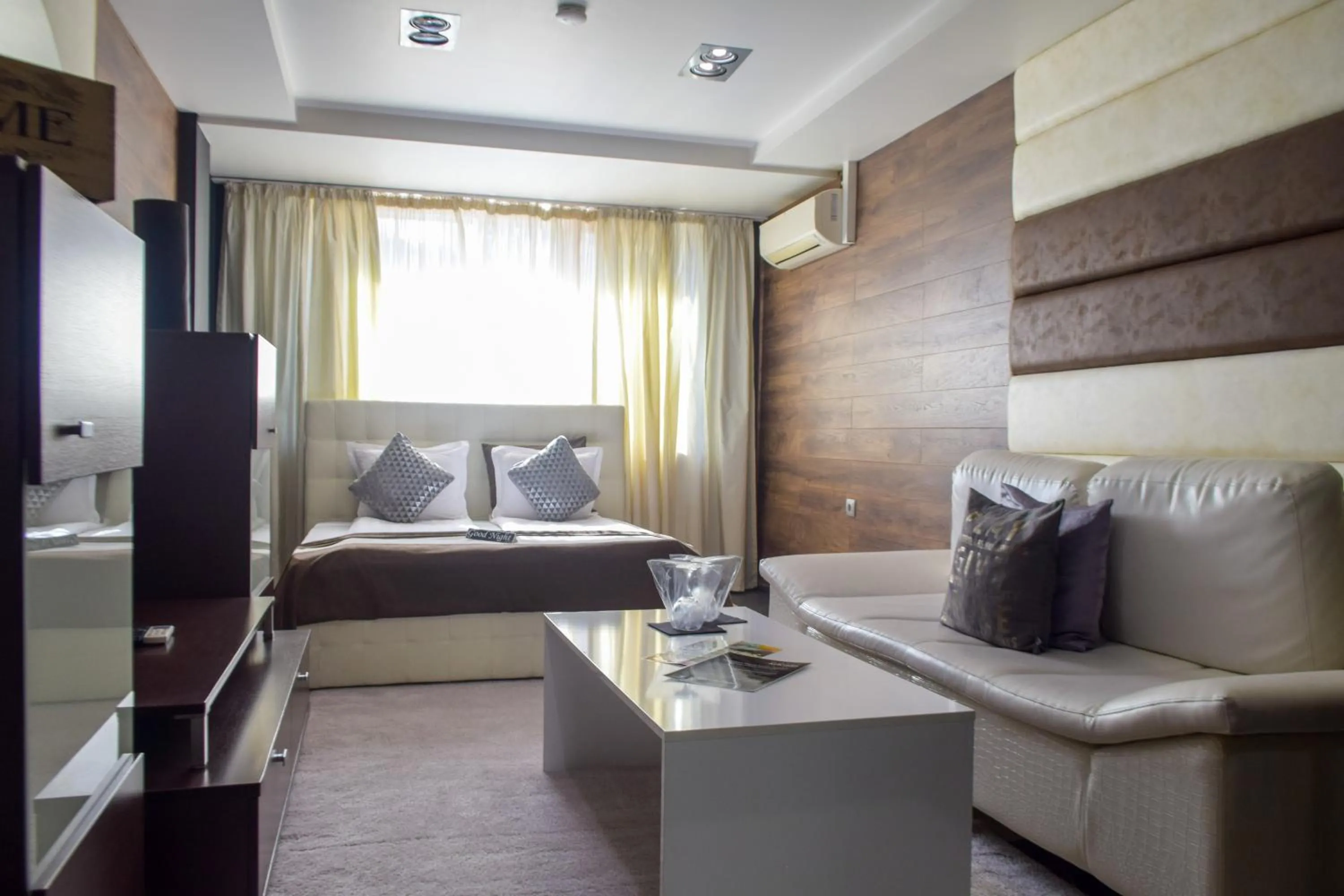 Bed in Hotel Acktion