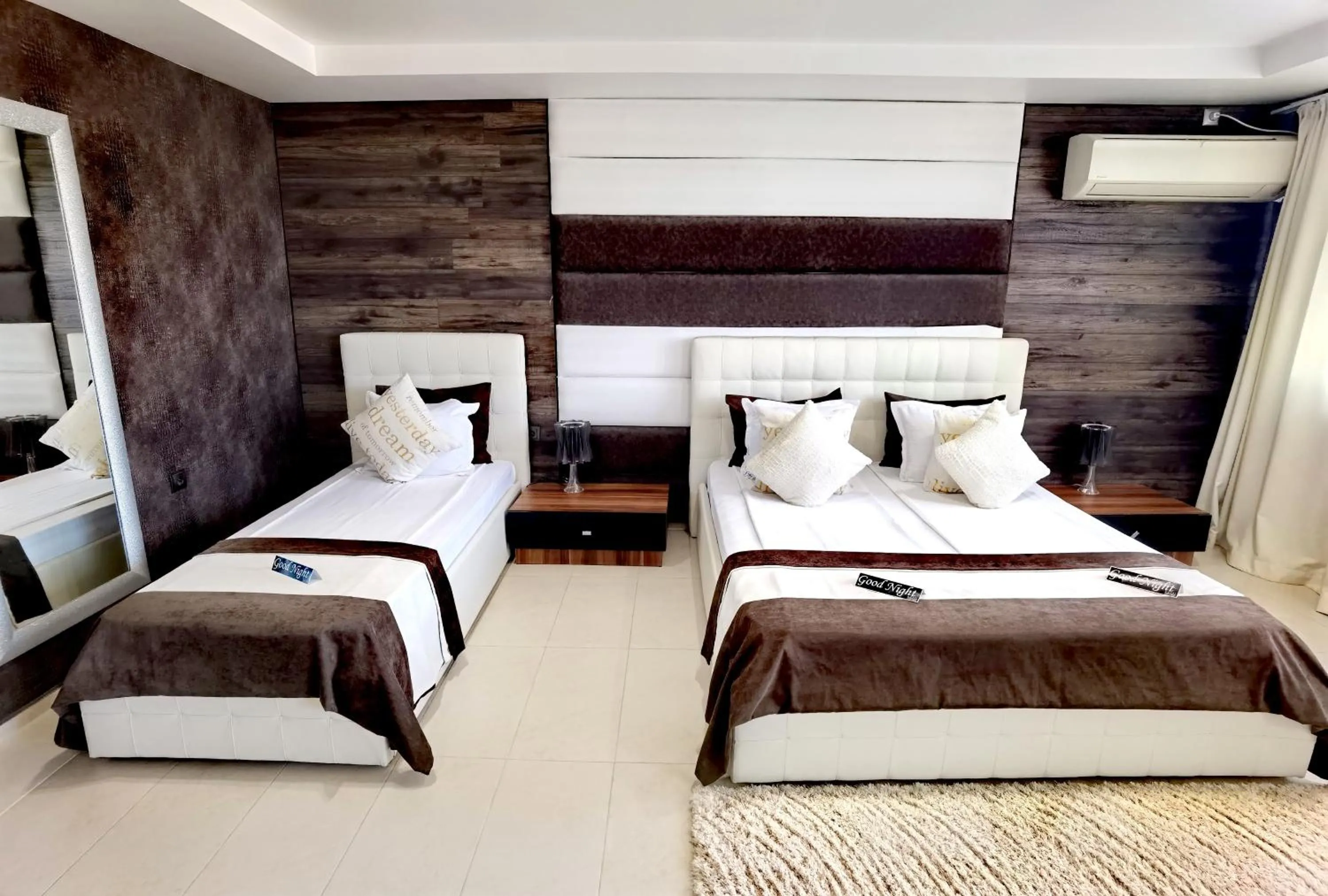 Bed in Hotel Acktion