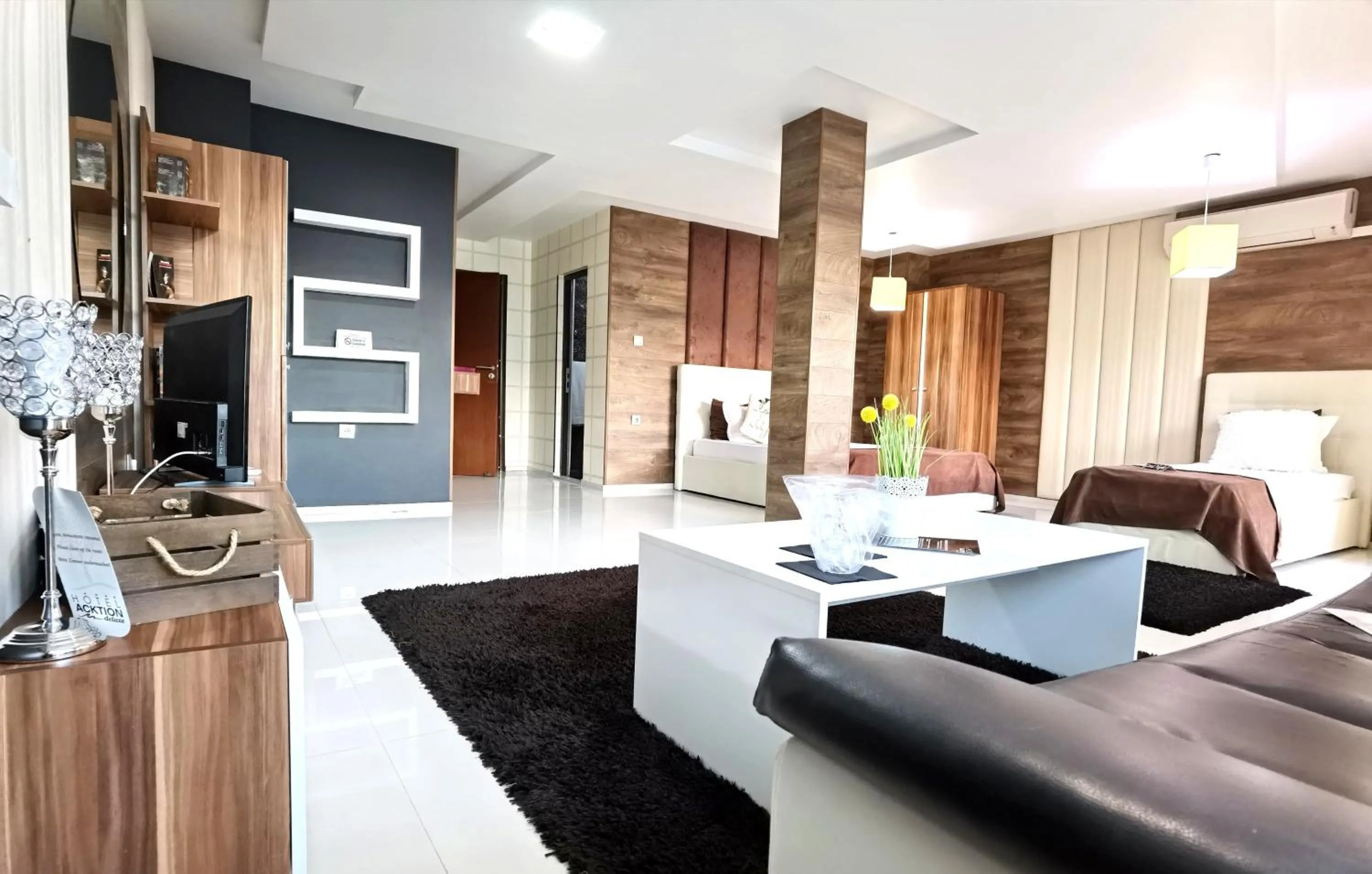 Hotel Acktion