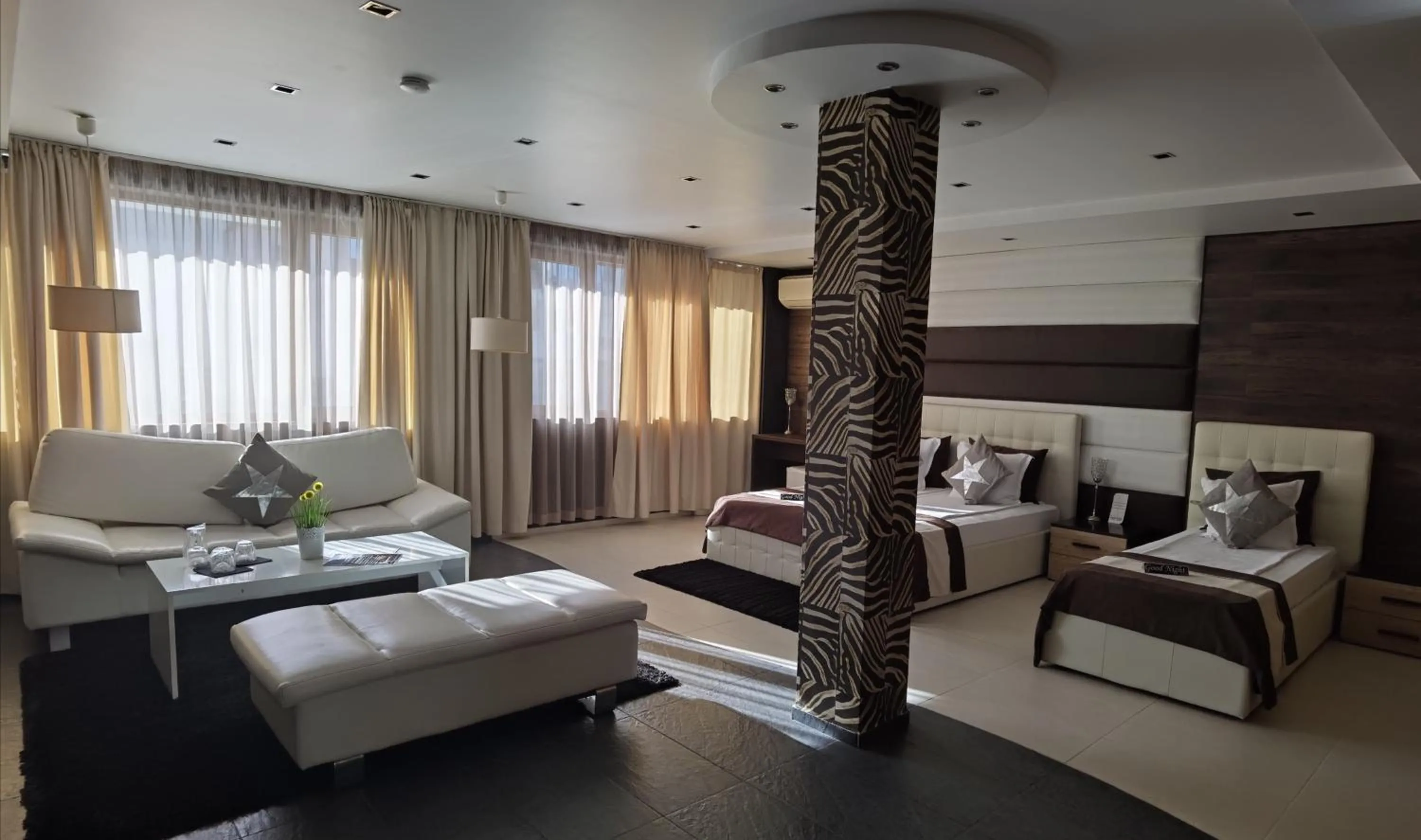 Bed in Hotel Acktion