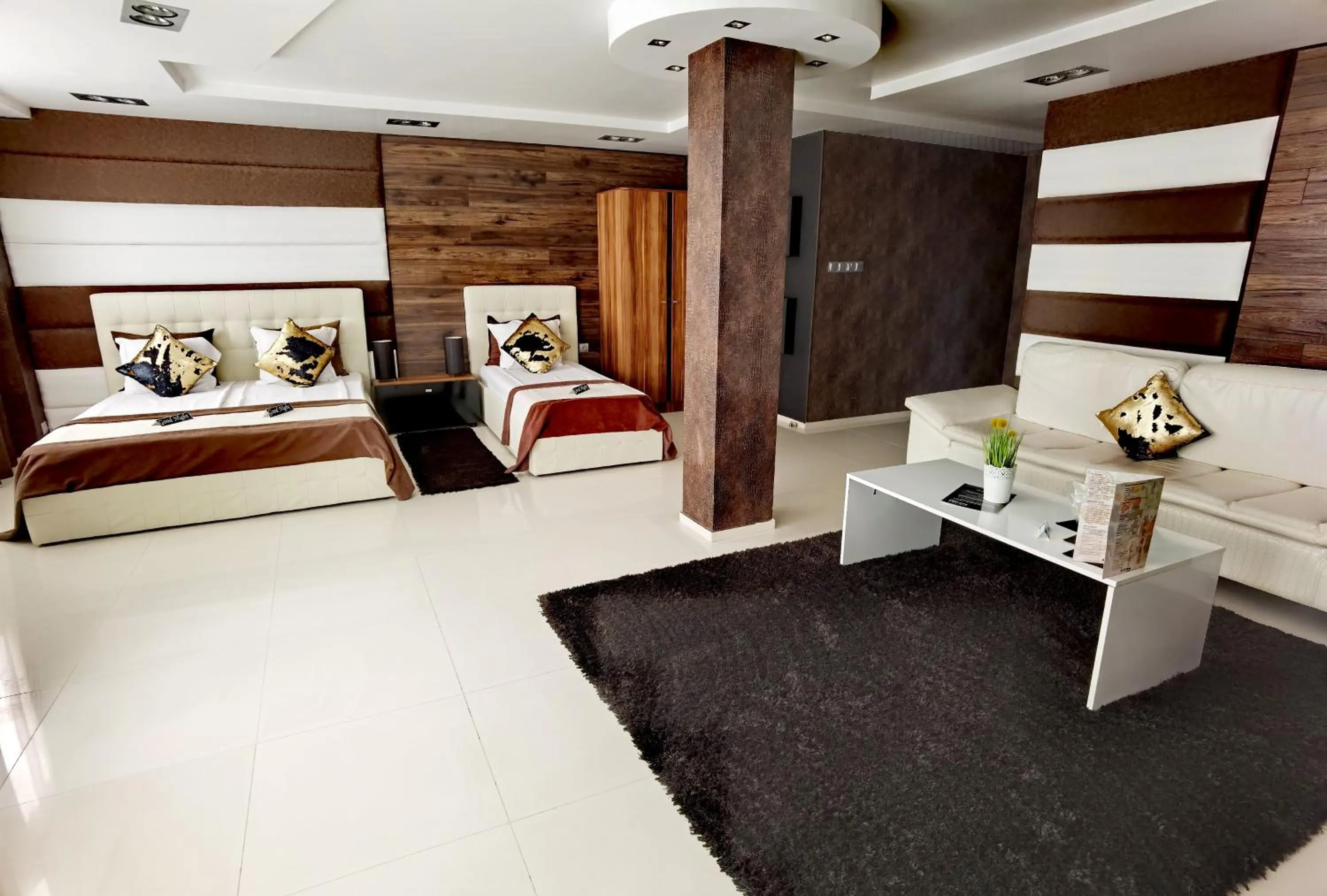 Bed in Hotel Acktion