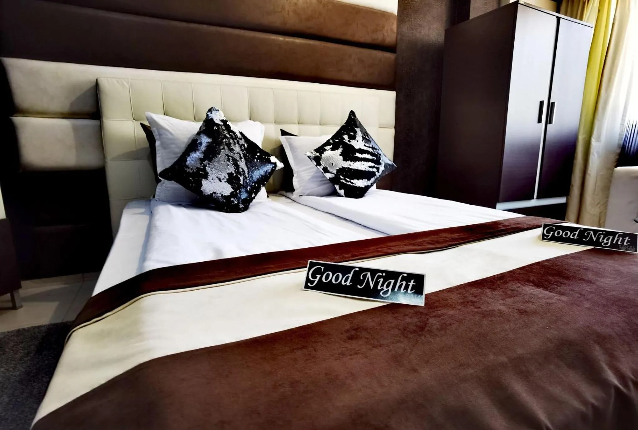 Bed in Hotel Acktion