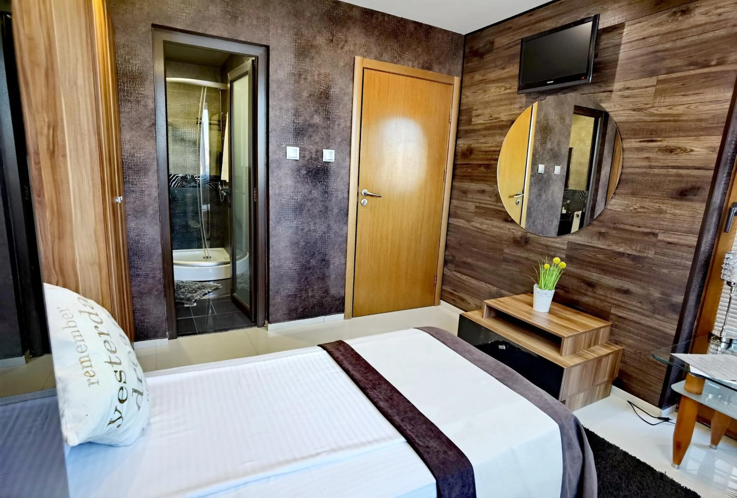 Bed in Hotel Acktion