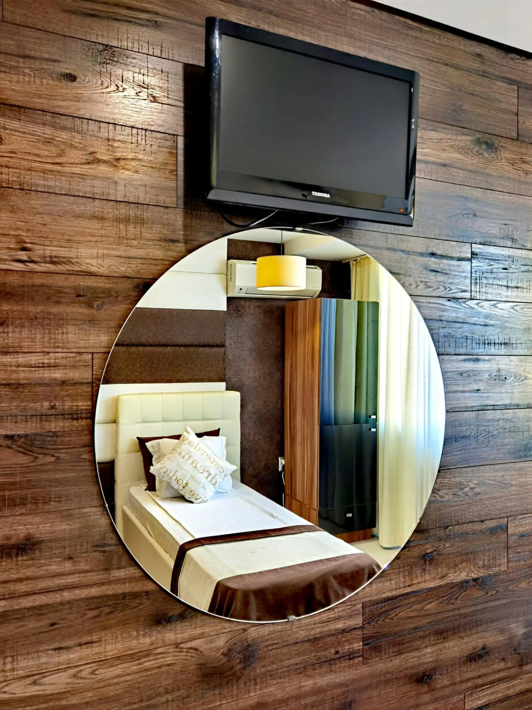 Bed in Hotel Acktion