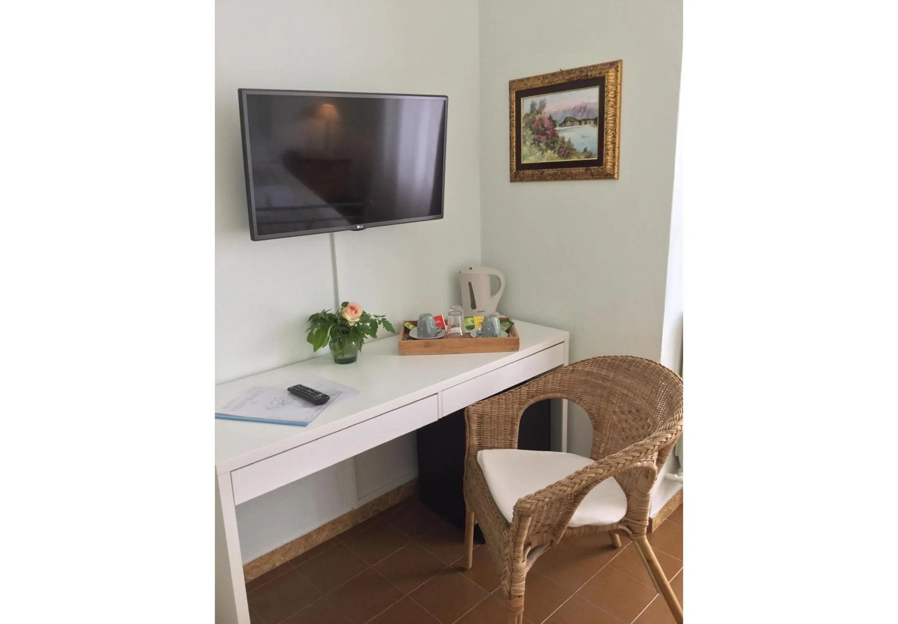 TV and multimedia in B&B Cherry En Rose