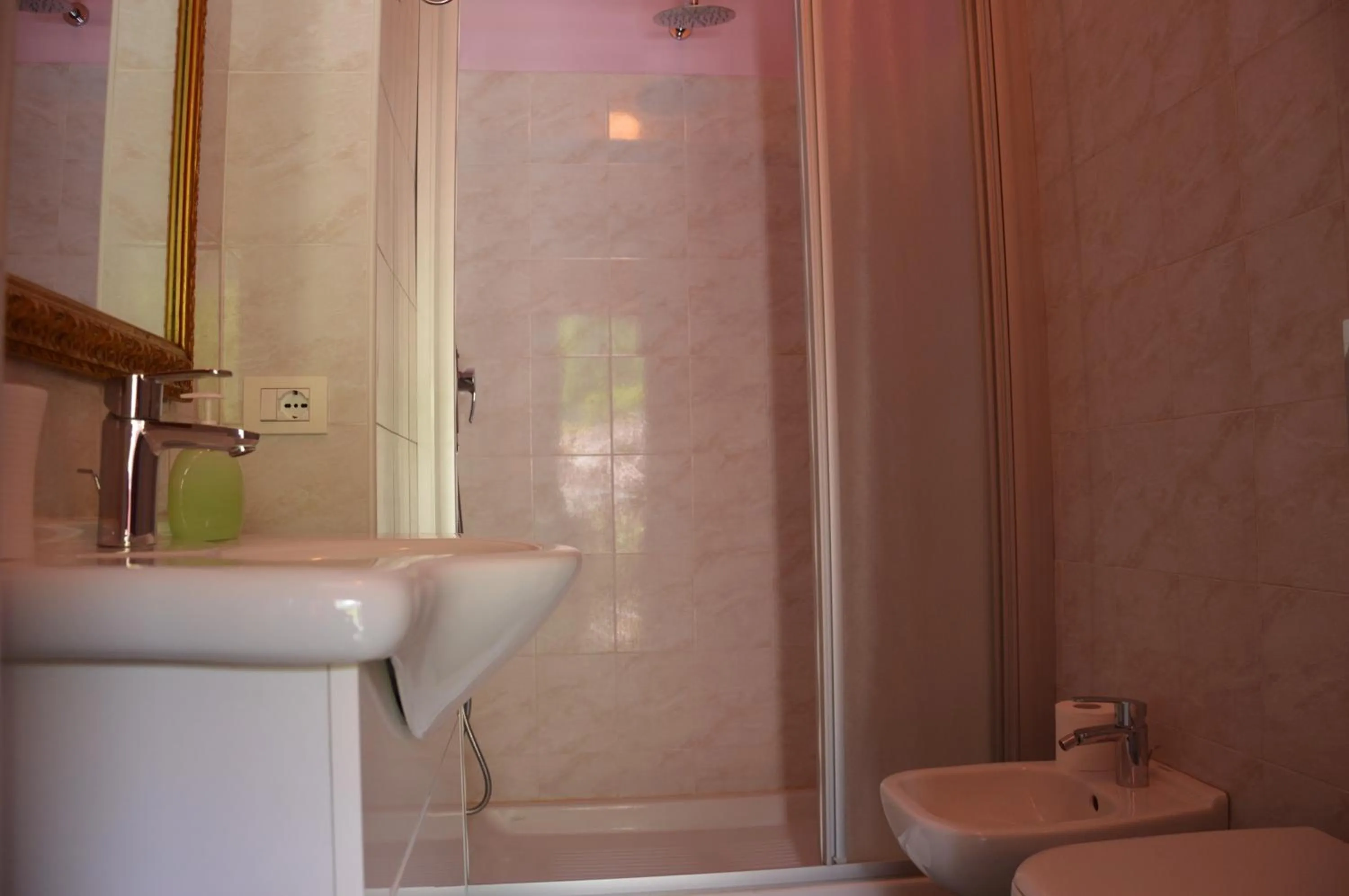 Bathroom in B&B Cherry En Rose