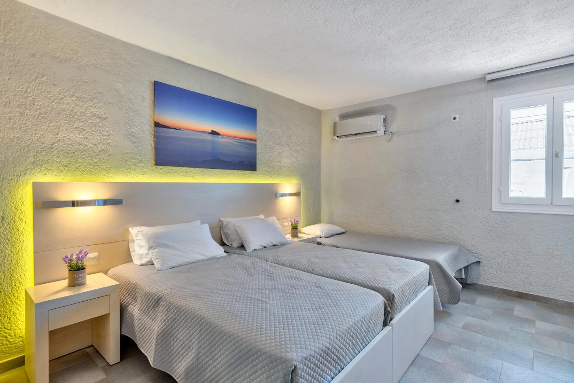 Photo of the whole room, Bed in Halaris Rooms