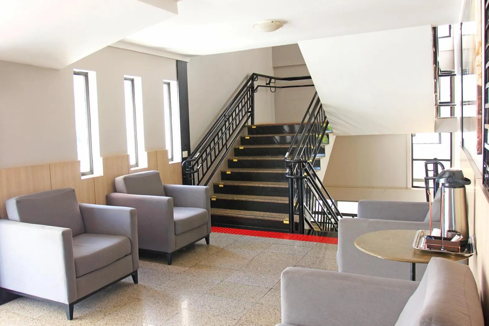 Lobby or reception in Hotel Diplomat by Bsb Inn