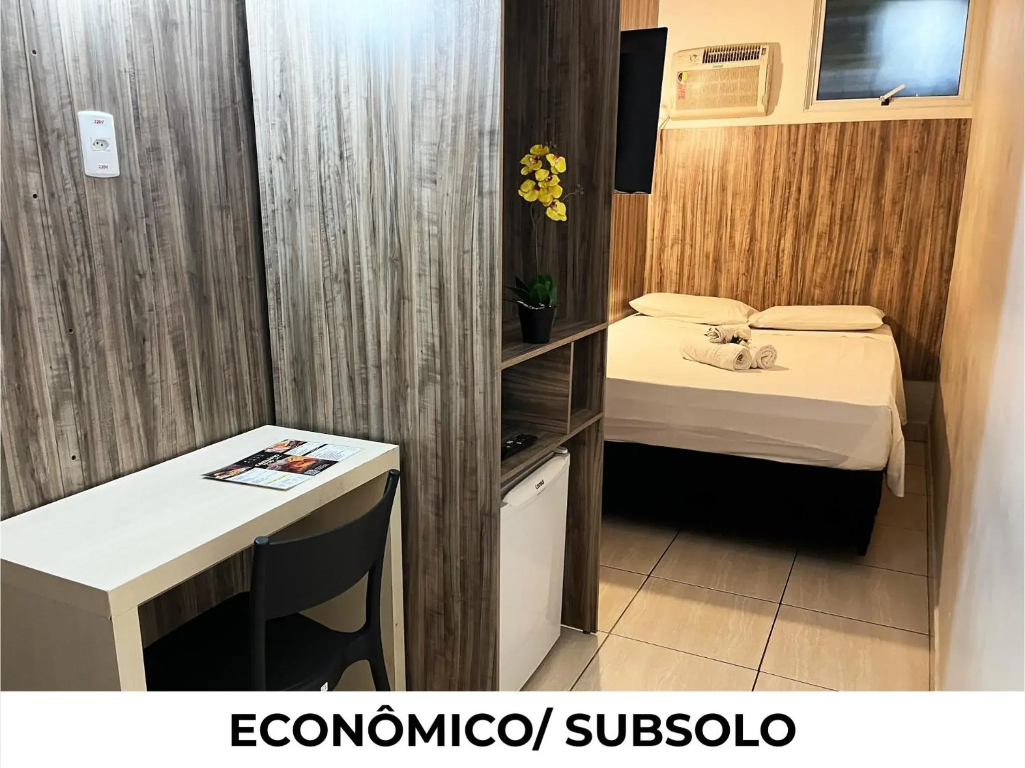 Budget Double Room in Hotel Diplomat by Bsb Inn Budget Double Room in Hotel Diplomat by Bsb Inn