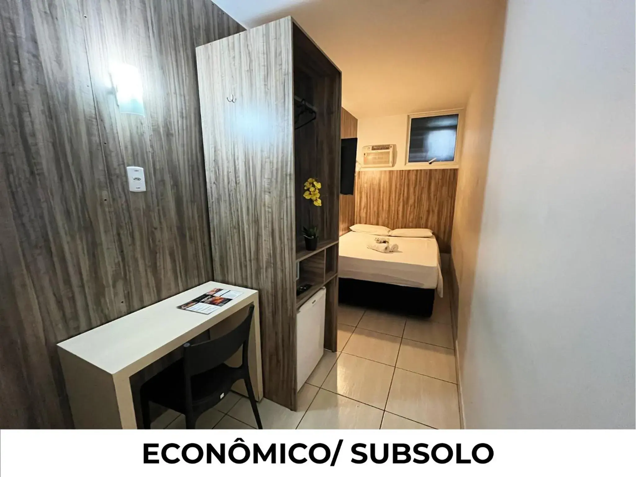 Budget Double Room in Hotel Diplomat by Bsb Inn Budget Double Room in Hotel Diplomat by Bsb Inn