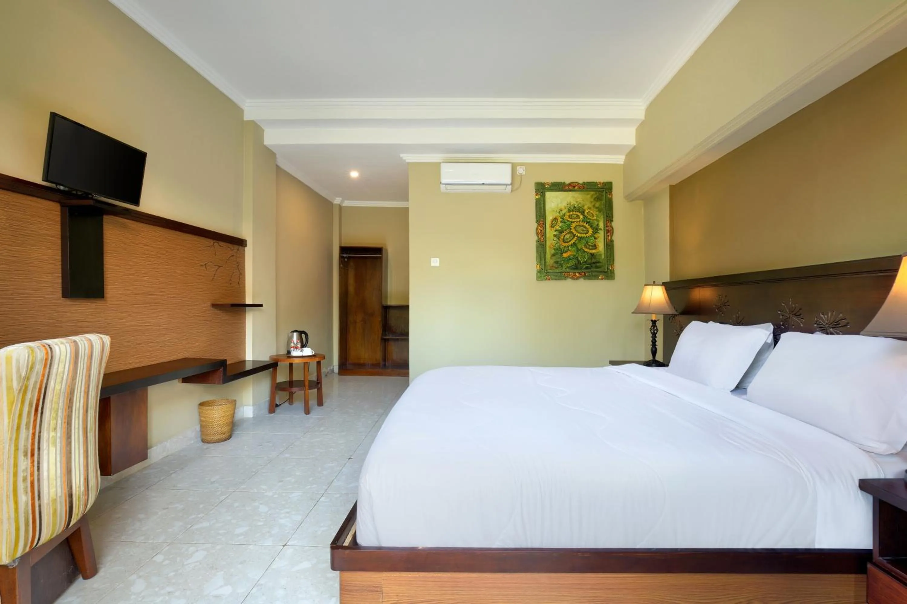 Bedroom, Bed in Mahe Garden Inn and Villas by Kamara