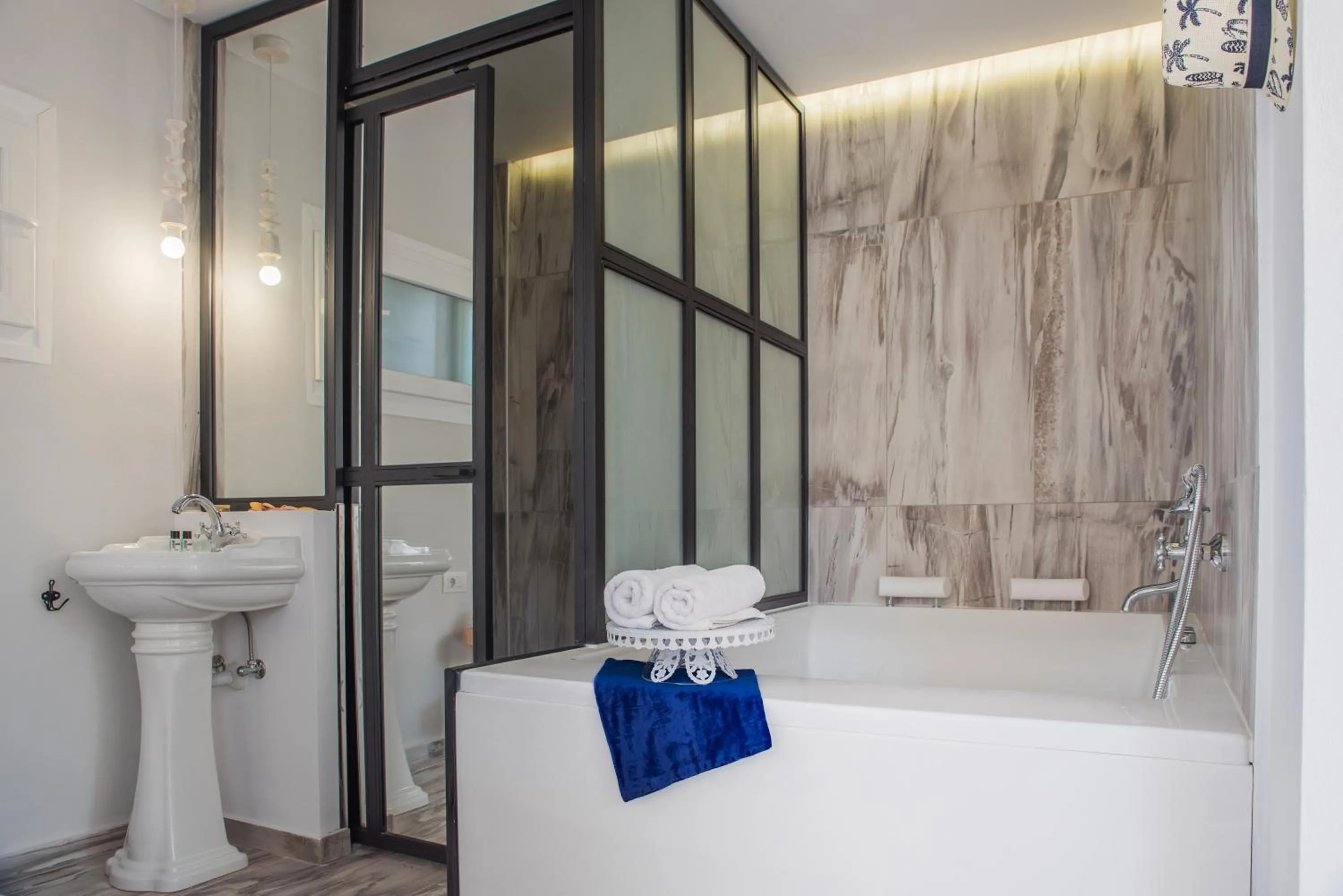 Area and facilities in Stella Maria