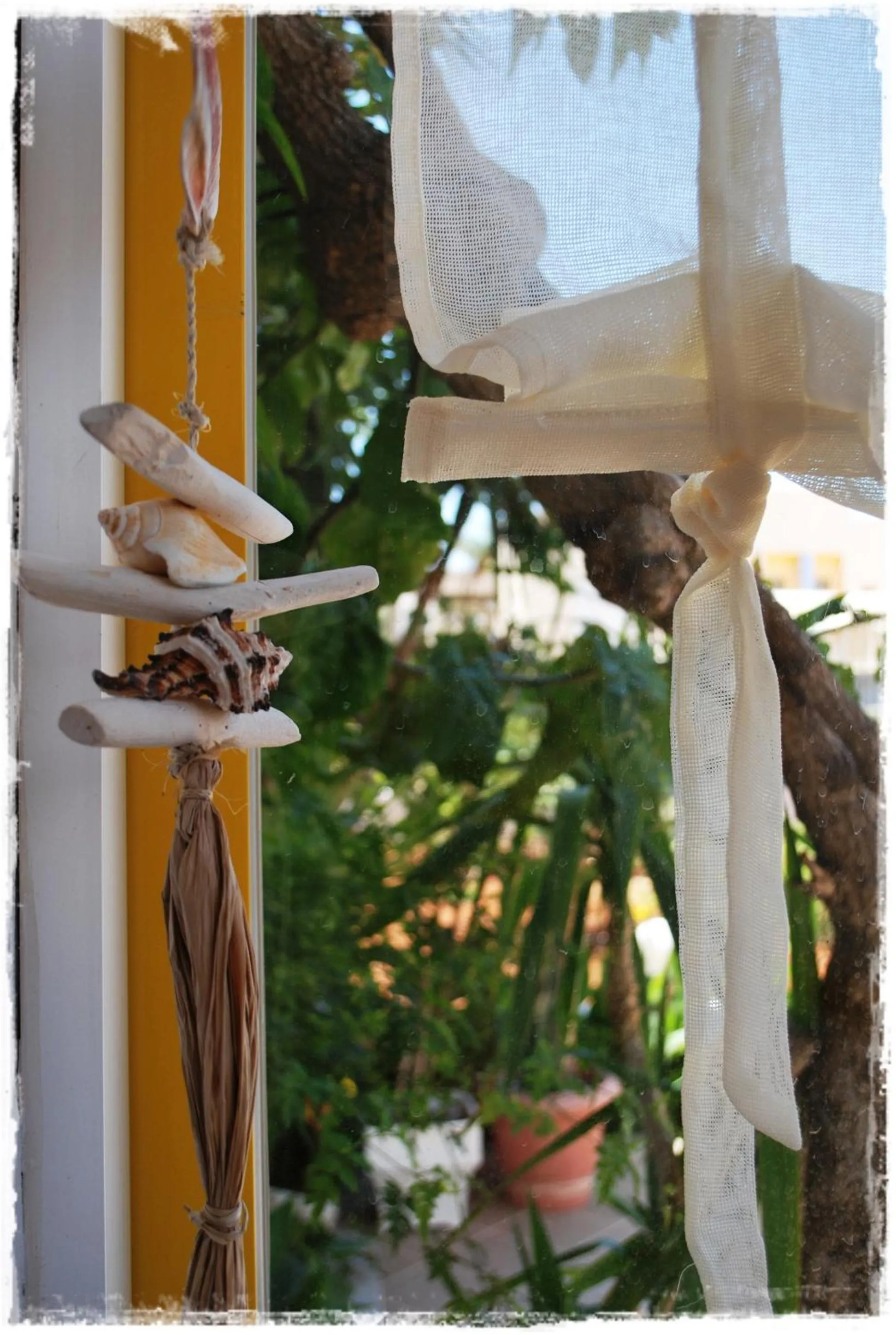 Decorative detail in Stella Maria