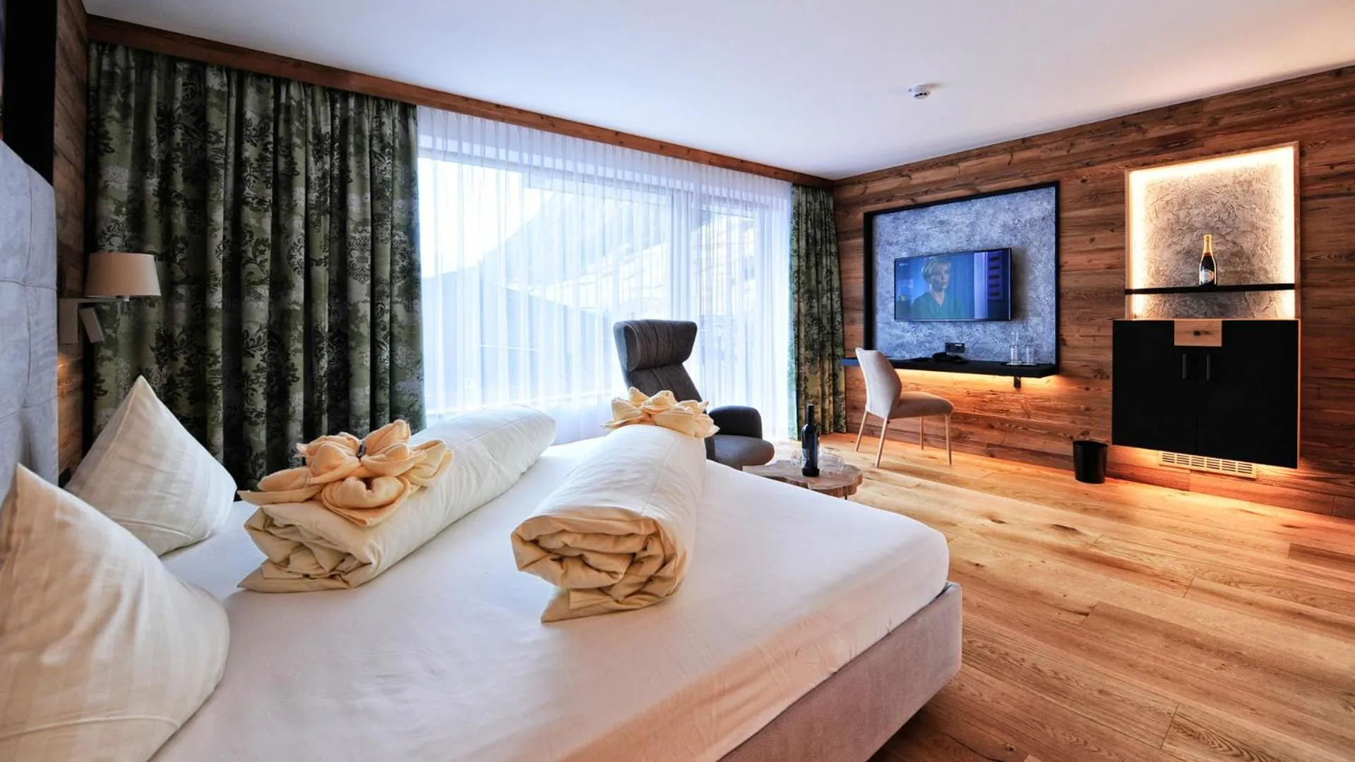 Photo of the whole room, Bed in Hotel Garni Stefanie