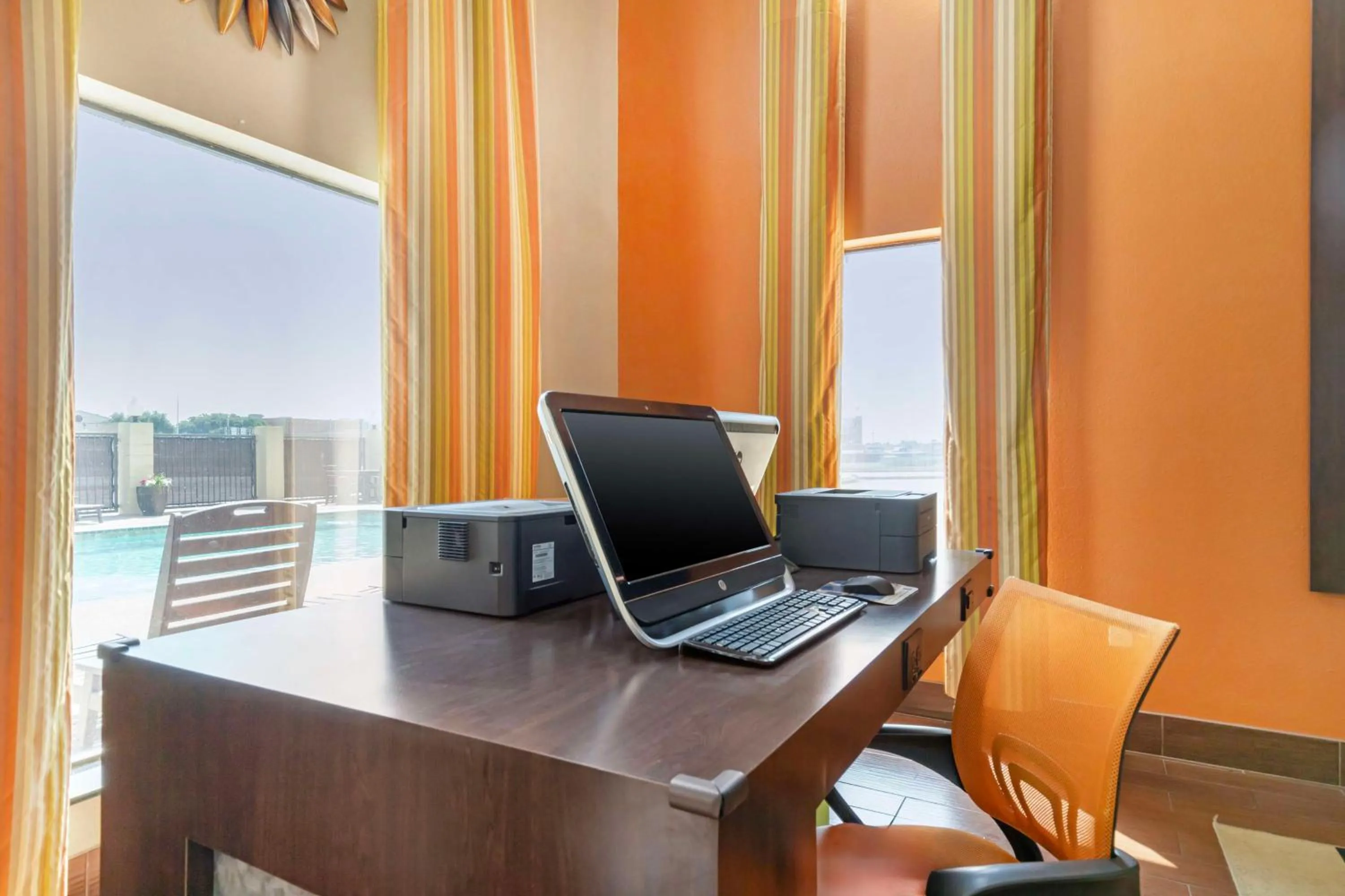 Business facilities in Best Western Inn & Suites New Braunfels