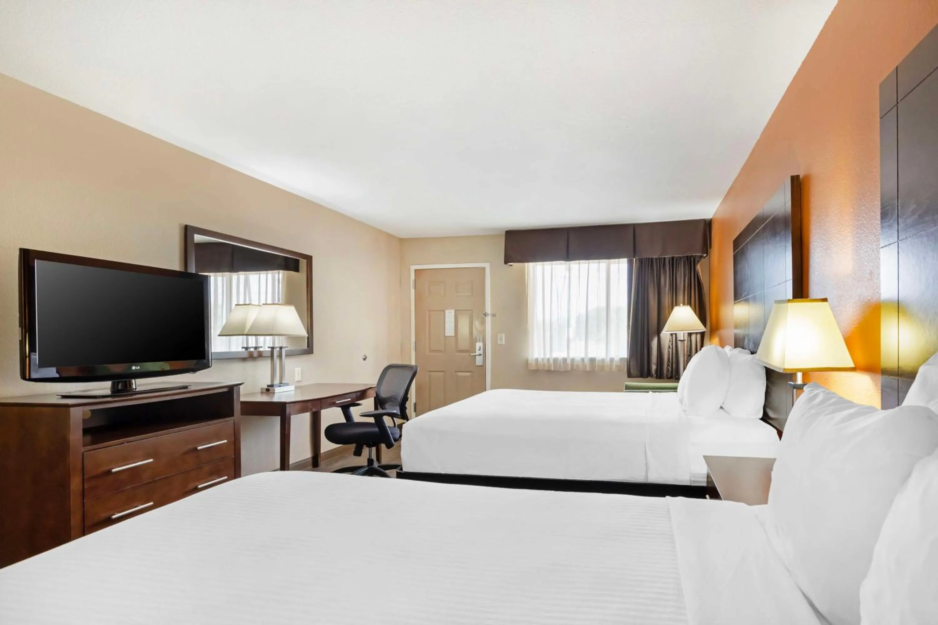 Bedroom, Bed in Best Western Inn & Suites New Braunfels