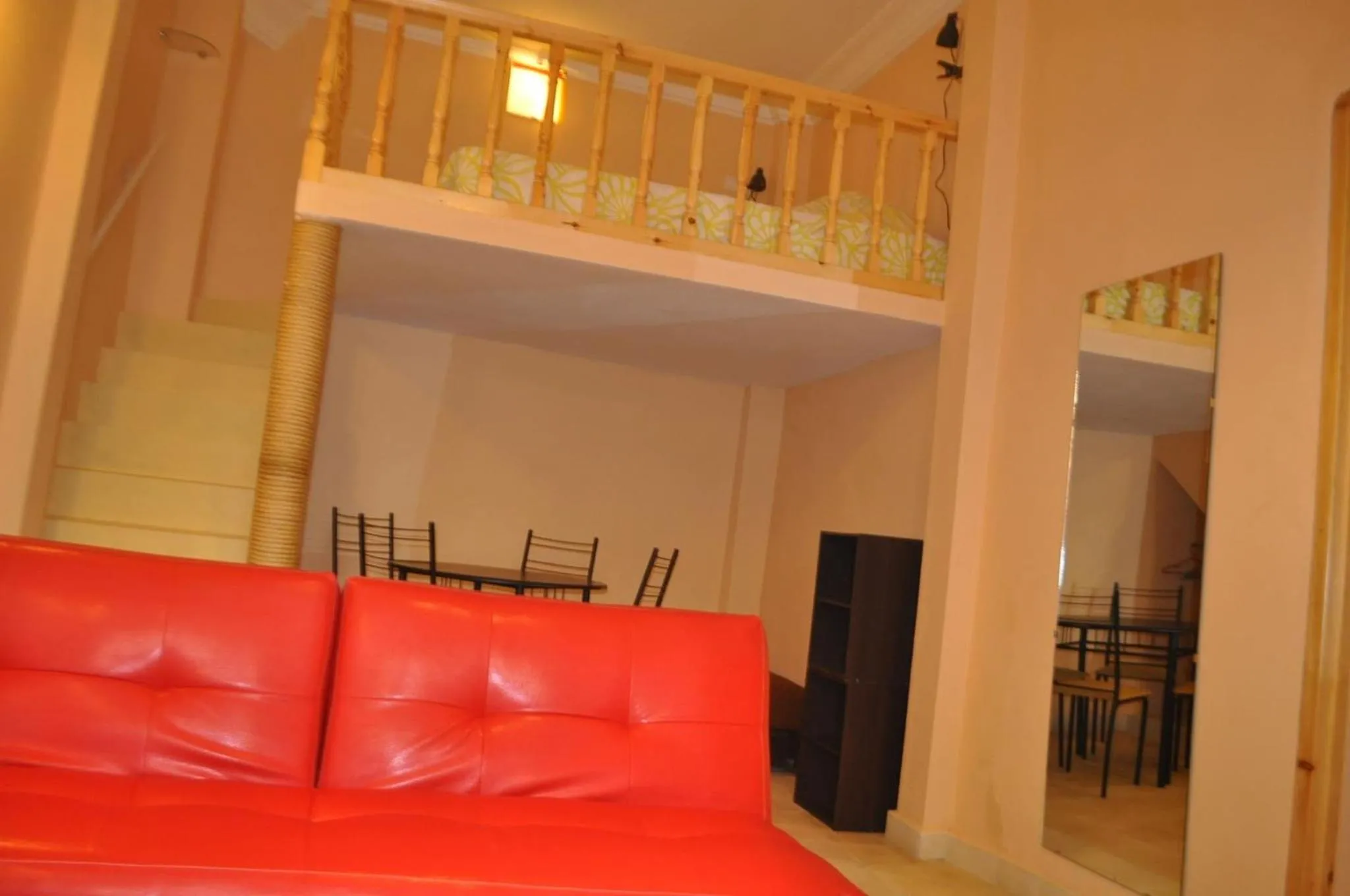Communal lounge/ TV room in Studio Mezzanine Kasbah Tanger - Climatise