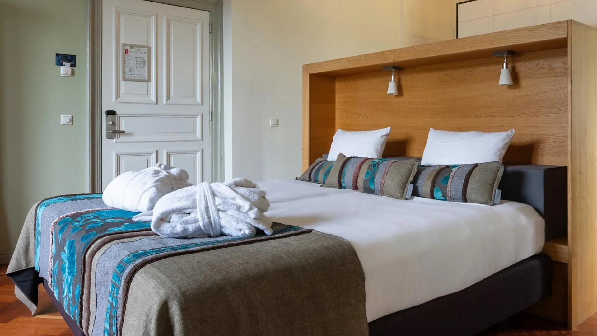 Bed in Villa Valkenburg