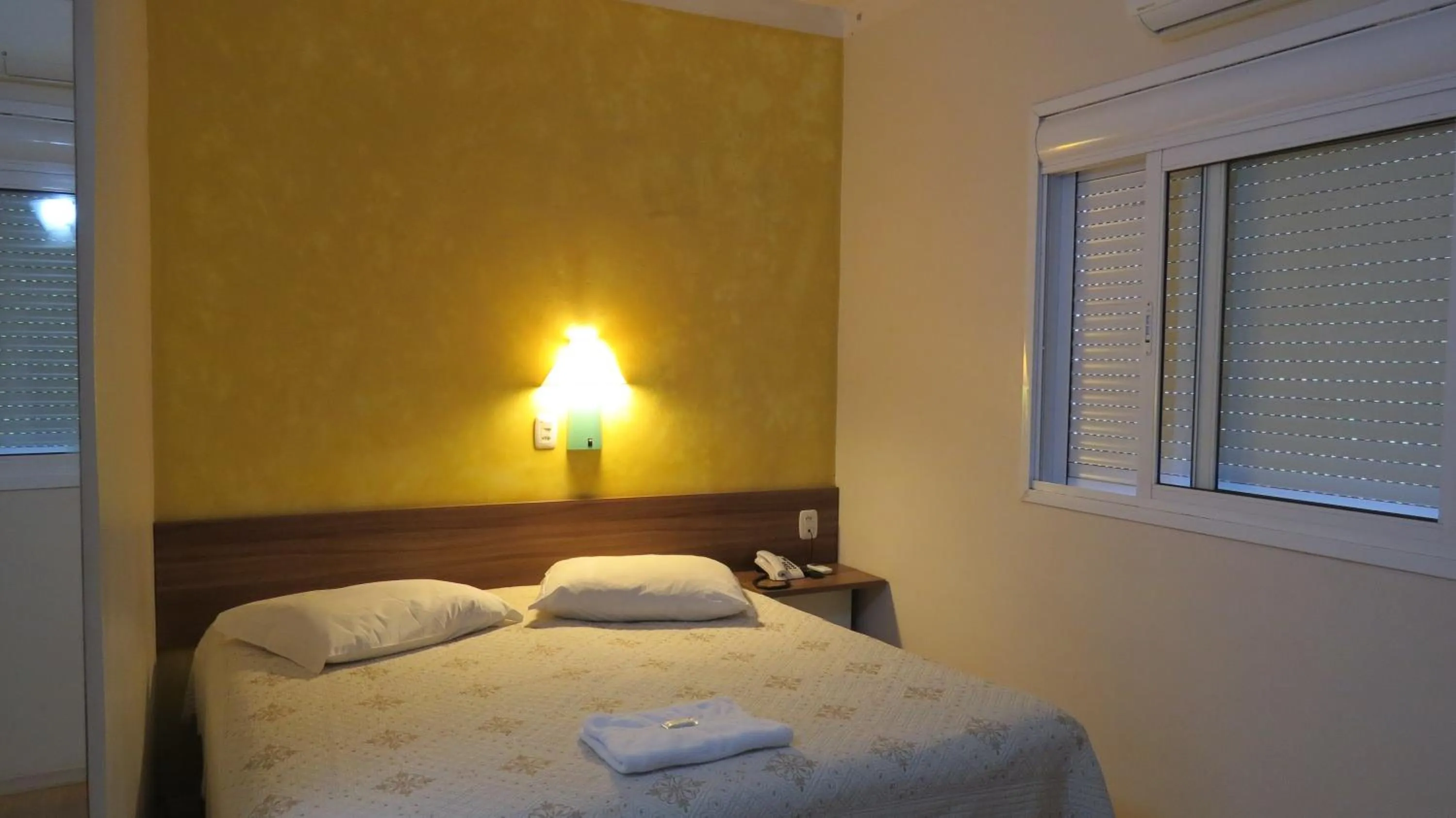 Adoro Hotel