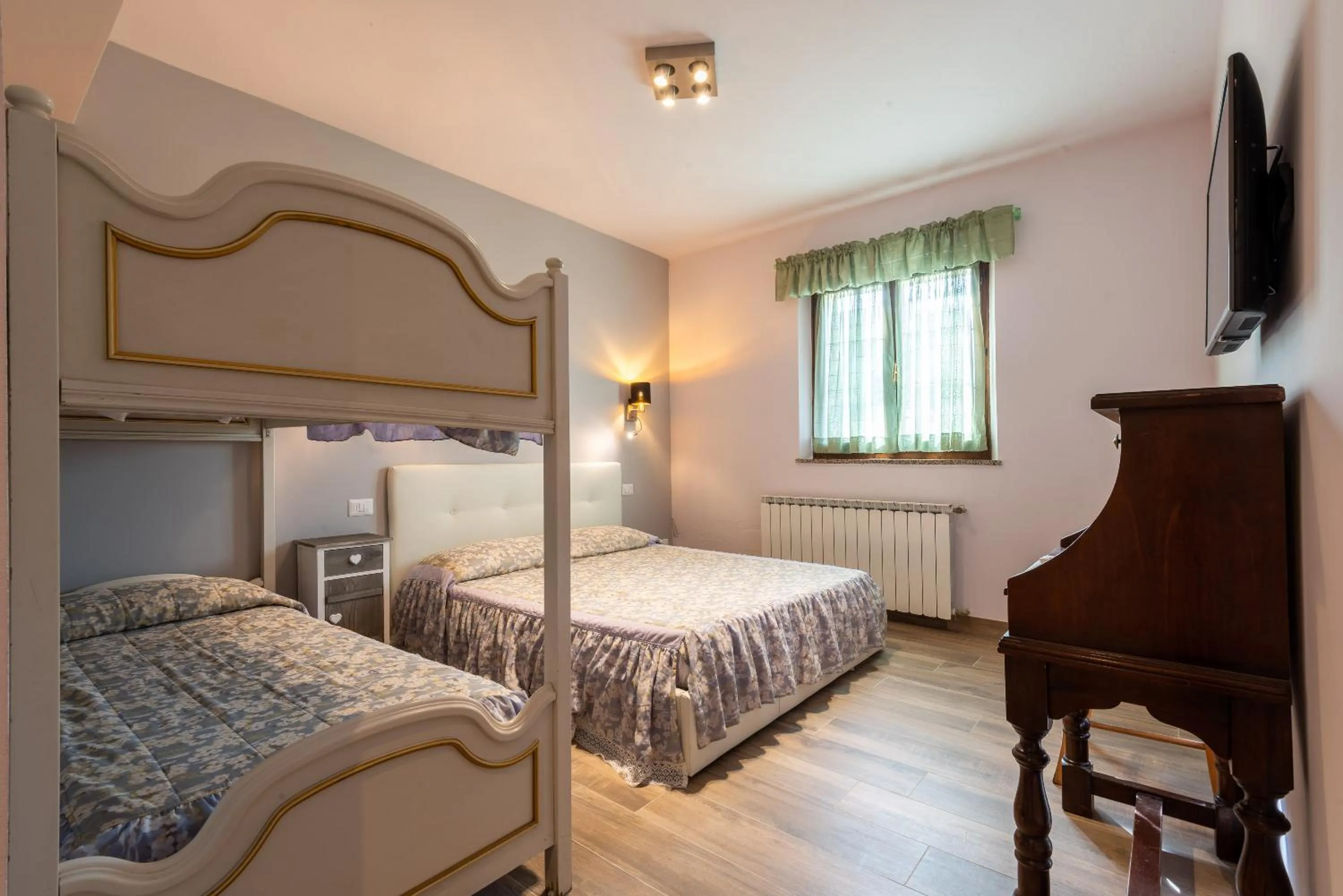 Photo of the whole room, Bed in Locanda San Giorgio