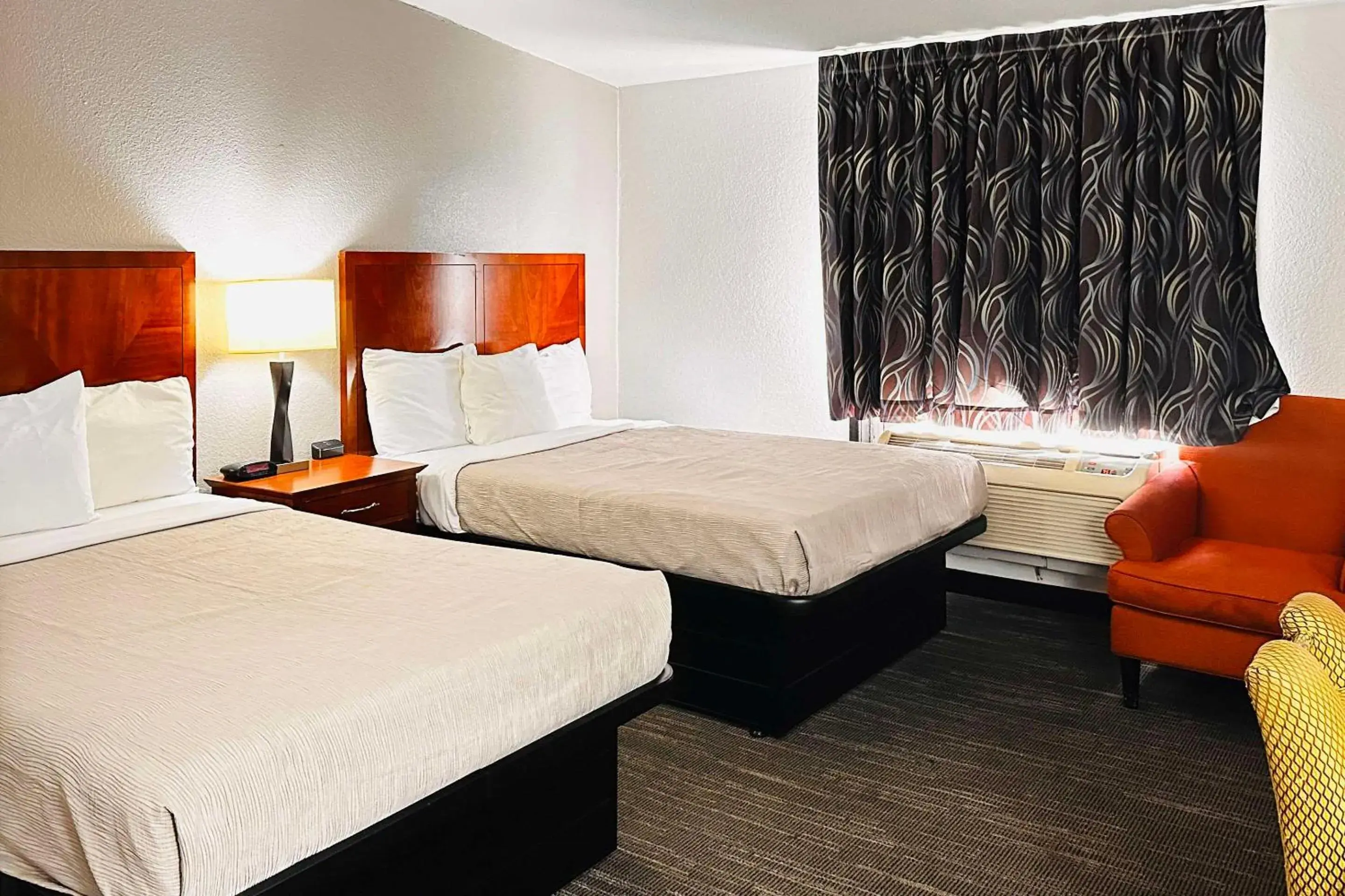 Bedroom, Bed in Quality Inn St Paul-Minneapolis-Midway Bedroom, Bed in Quality Inn St Paul-Minneapolis-Midway