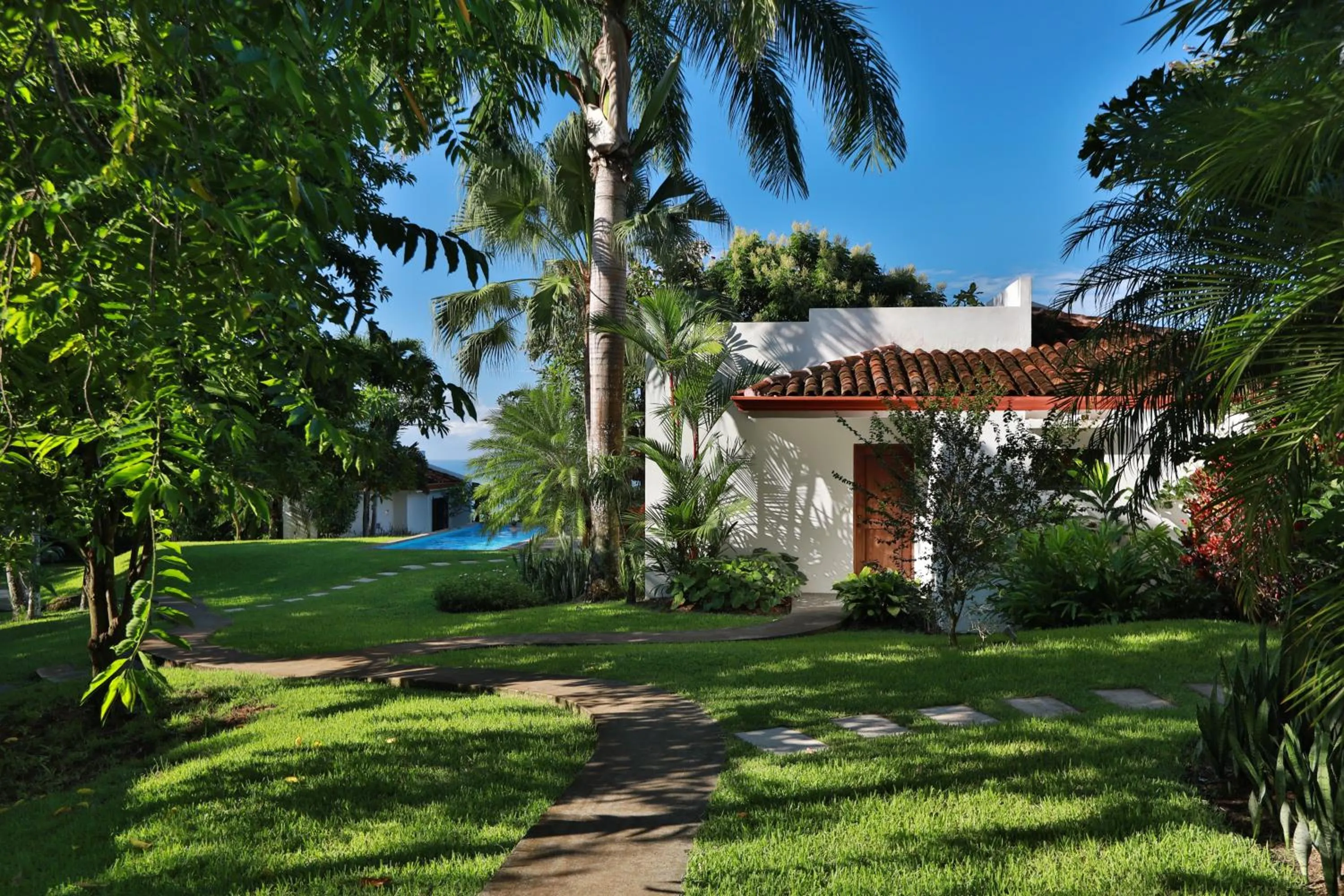 Property building in Casa Frangipani