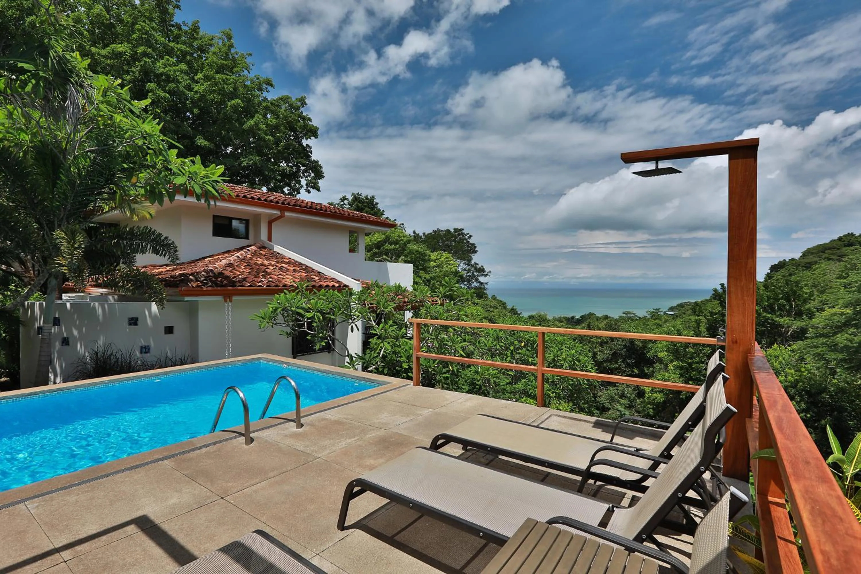 Casa Frangipani