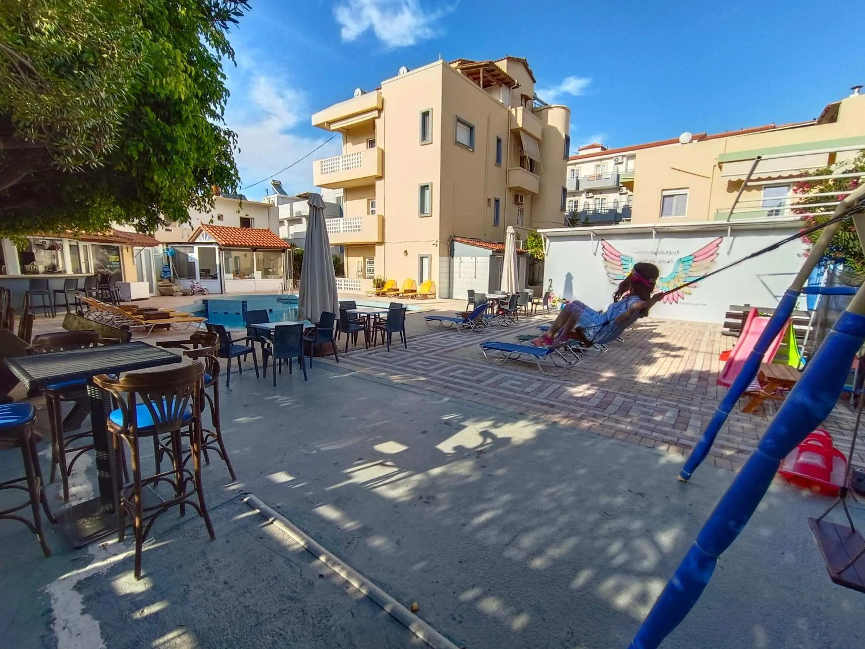 Swimming pool in Albatross Apartments