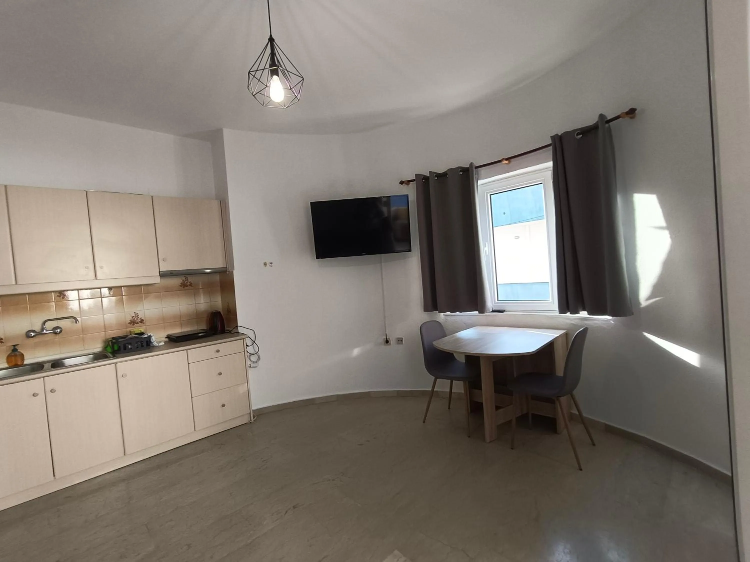 Living room in Albatross Apartments