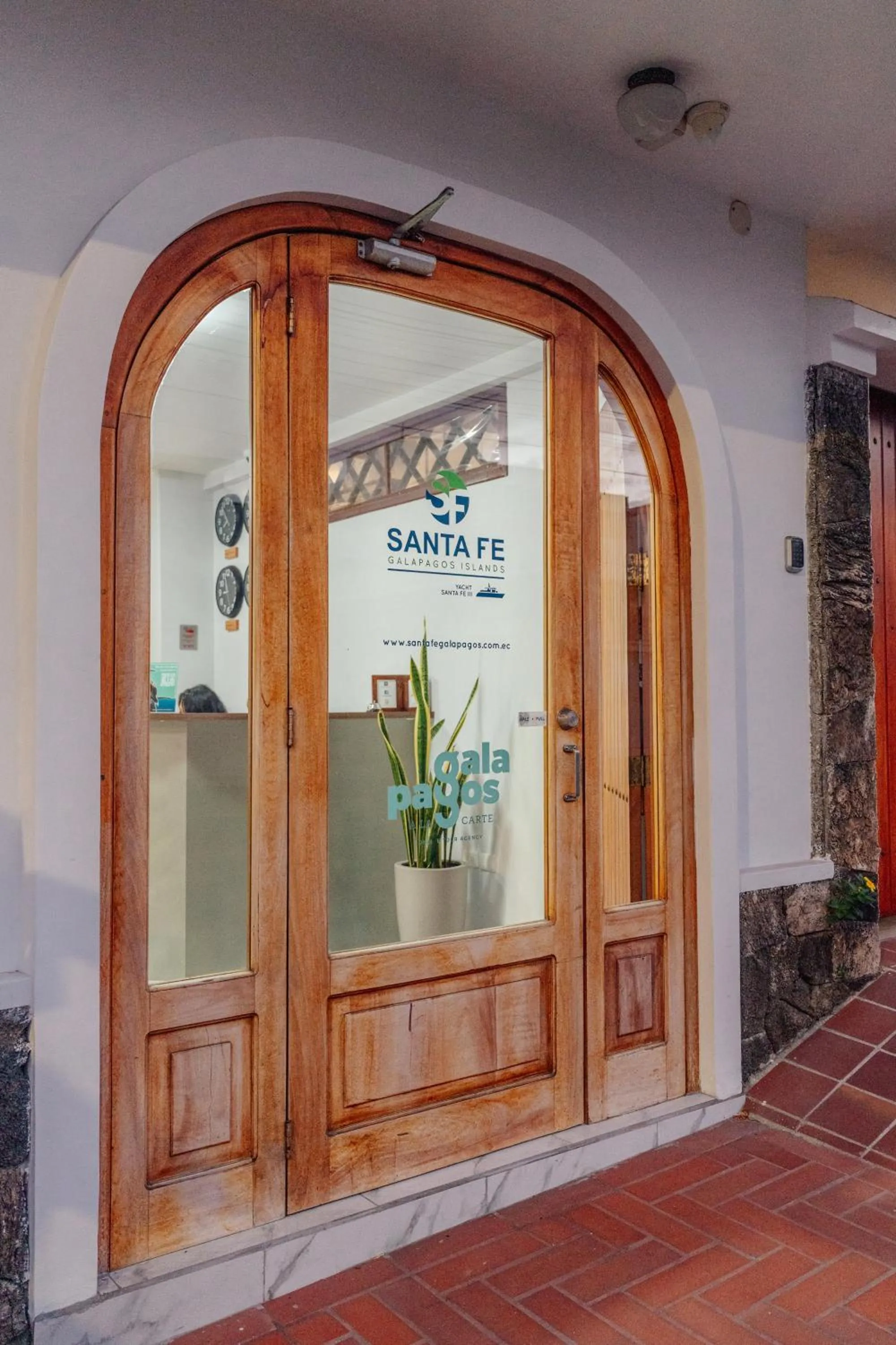 Facade/entrance in Hotel Santa Fe