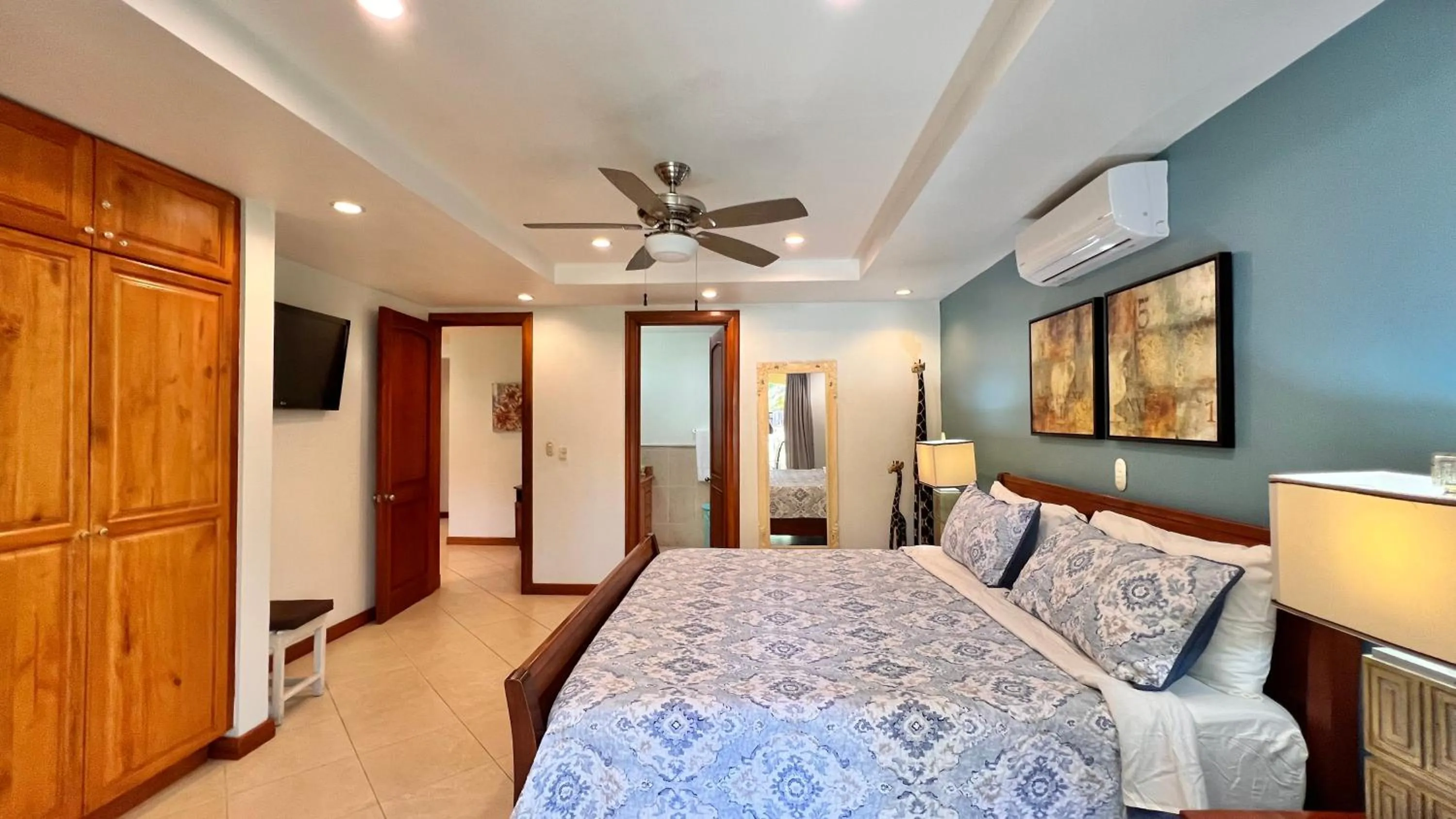 Bedroom, Bed in Monte Carlo Luxury Condominiums