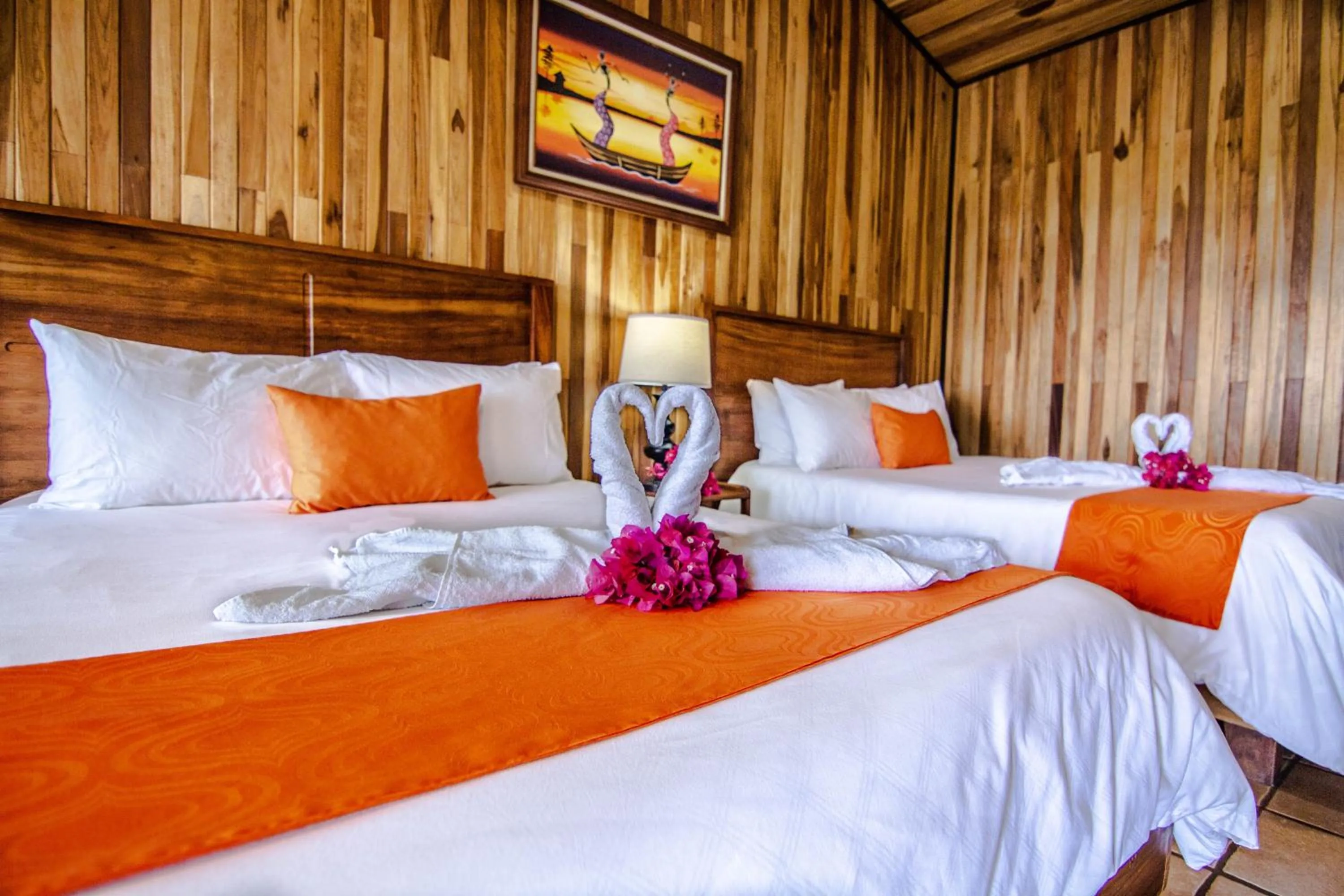 Photo of the whole room, Bed in Mar Inn Costa Rica