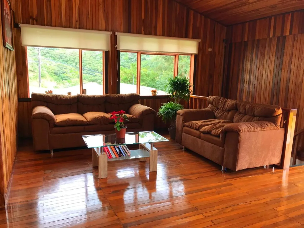 Living room in Mar Inn Costa Rica