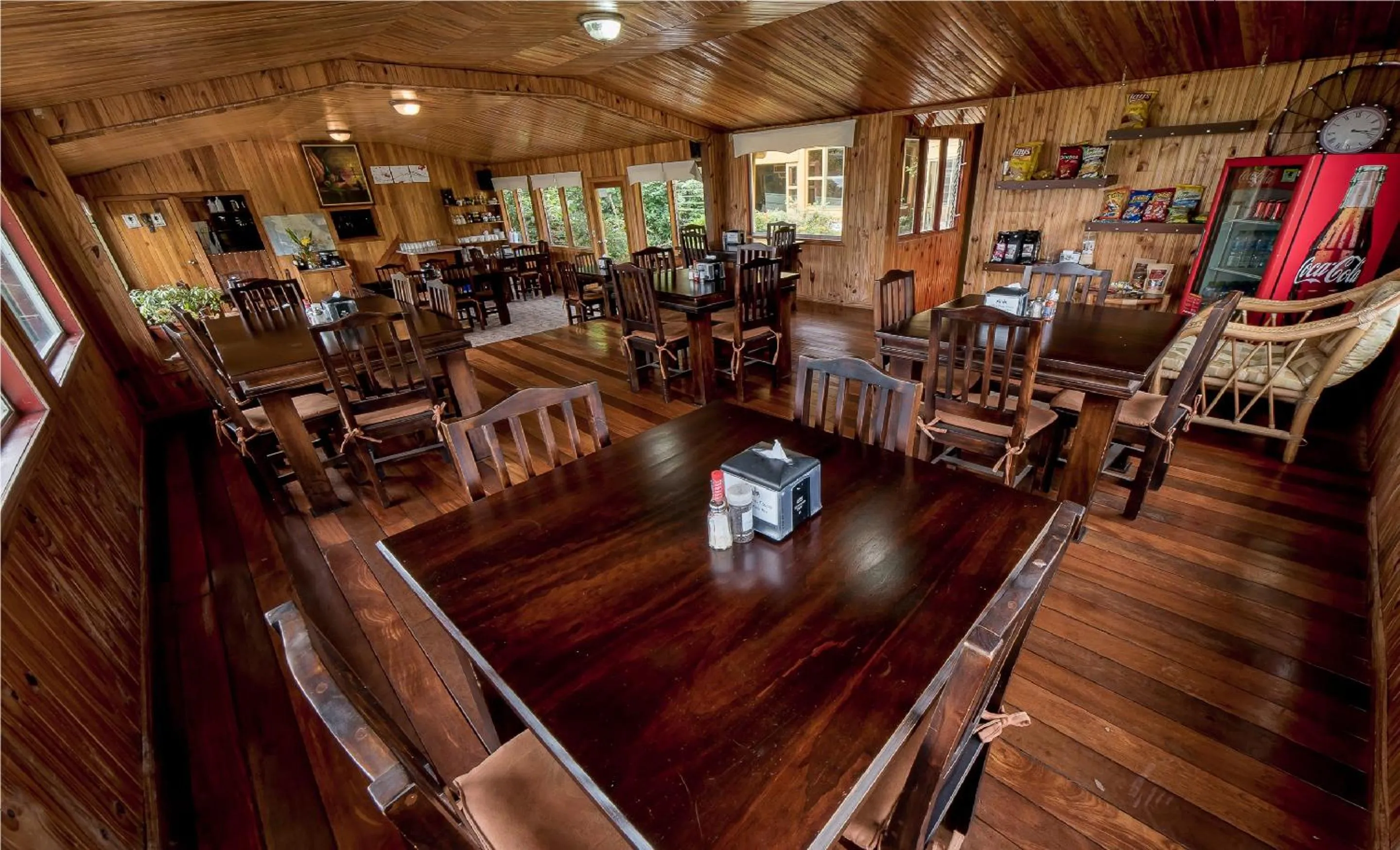 Restaurant/places to eat in Mar Inn Costa Rica