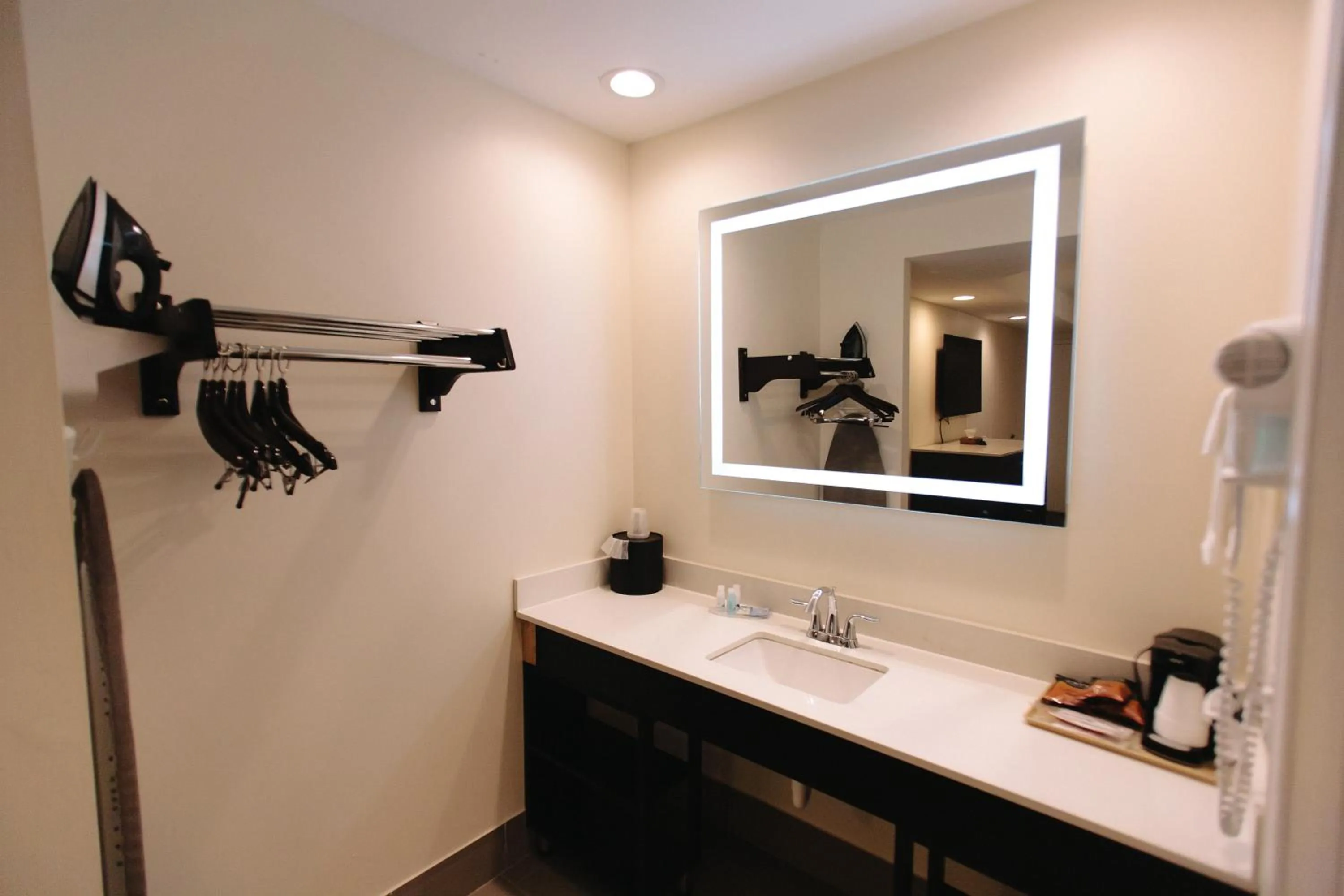 Bathroom in Riverbend Motel & Cabins