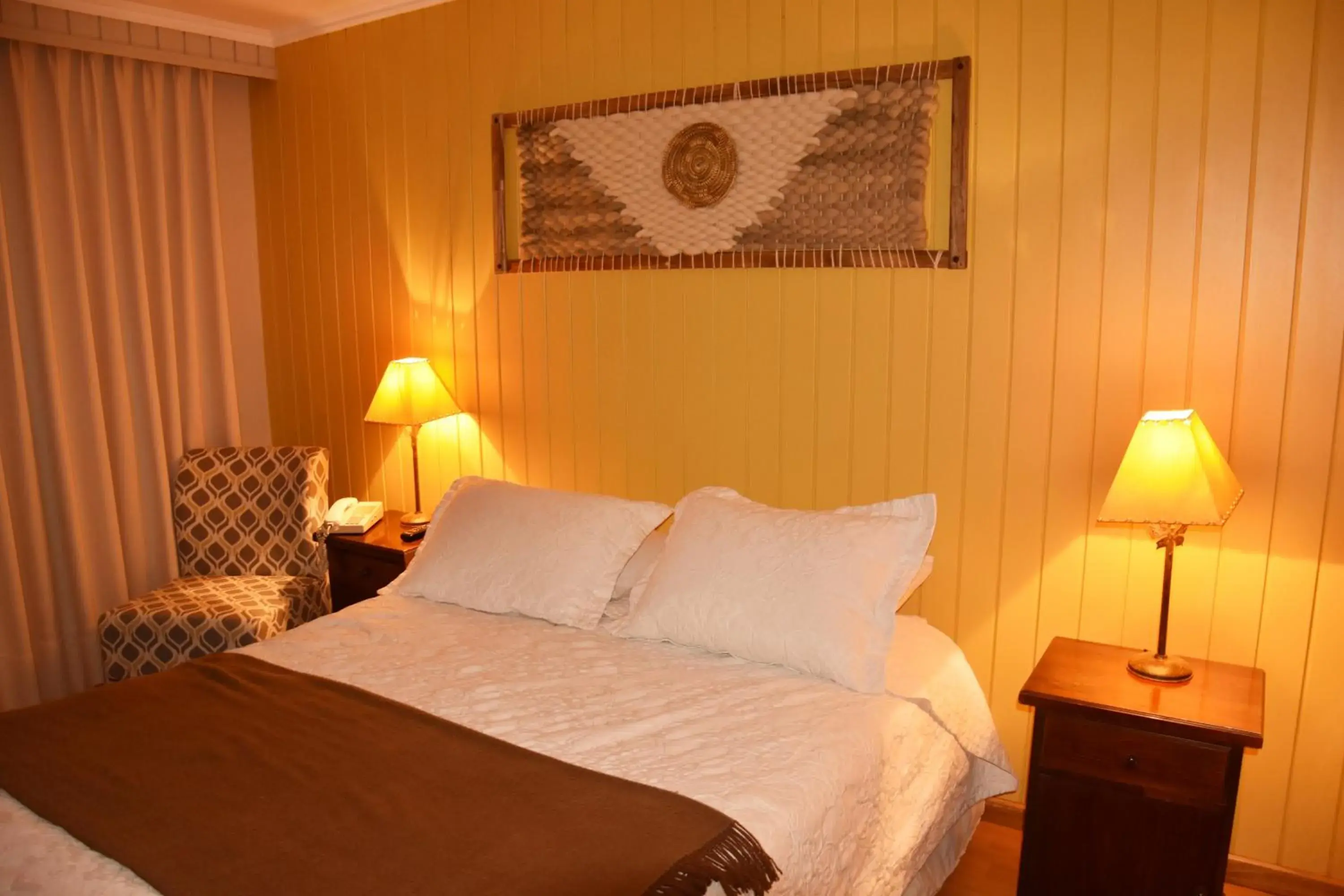 Photo of the whole room, Bed in Lady Florence Dixie Photo of the whole room, Bed in Lady Florence Dixie