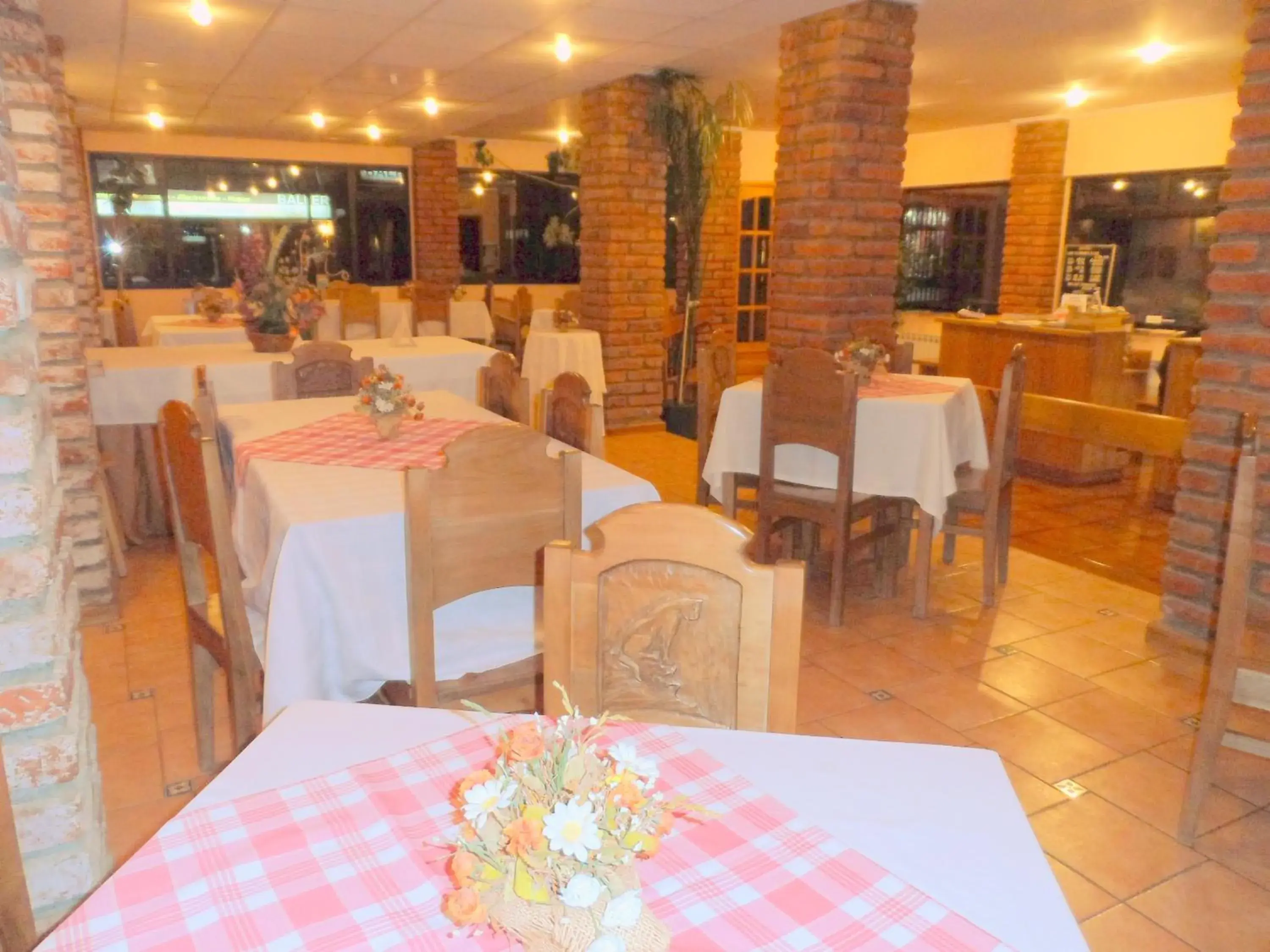 Restaurant/places to eat in Lady Florence Dixie Restaurant/places to eat in Lady Florence Dixie