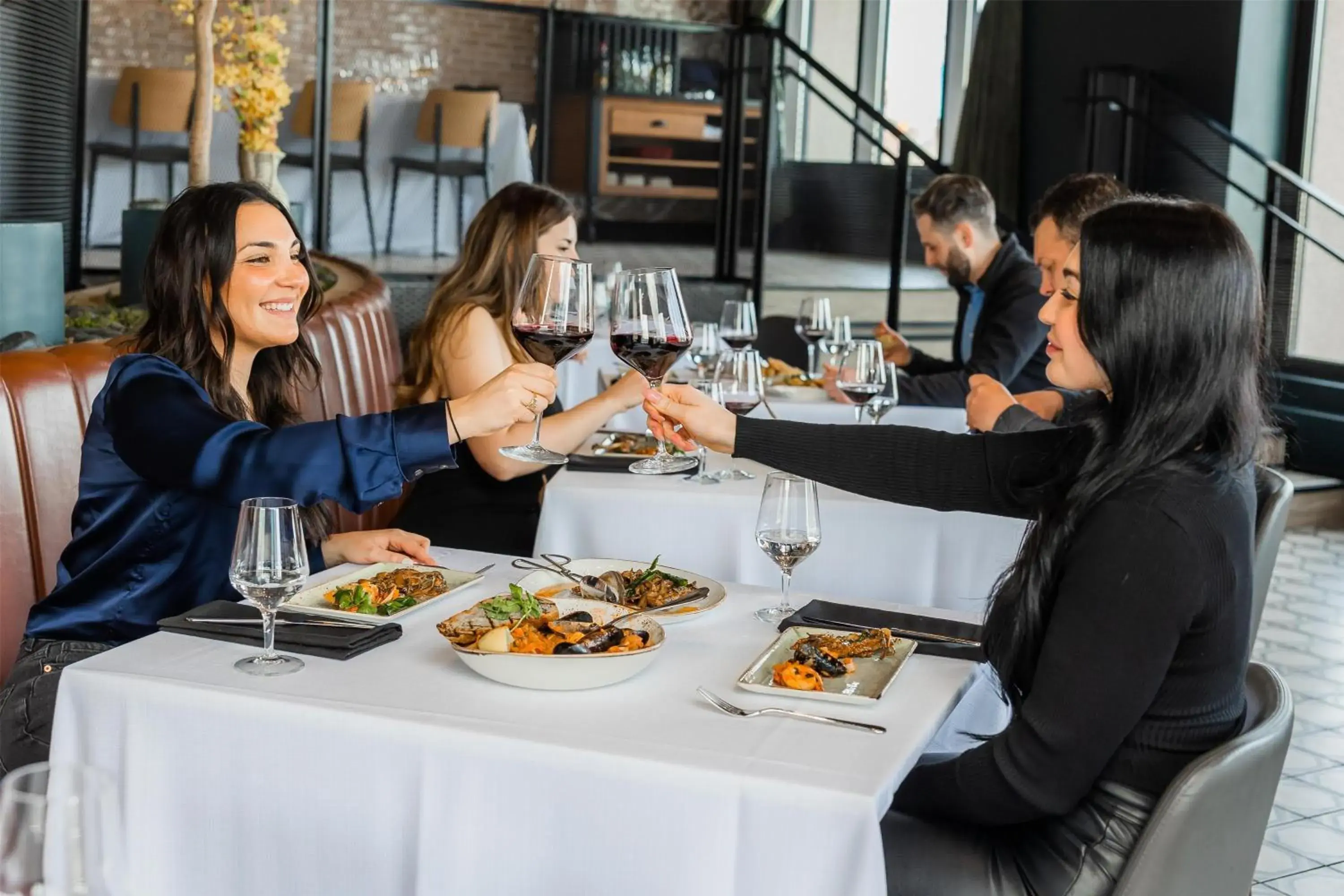 Restaurant/places to eat in Hilton Niagara Falls/ Fallsview Hotel and Suites Restaurant/places to eat in Hilton Niagara Falls/ Fallsview Hotel and Suites