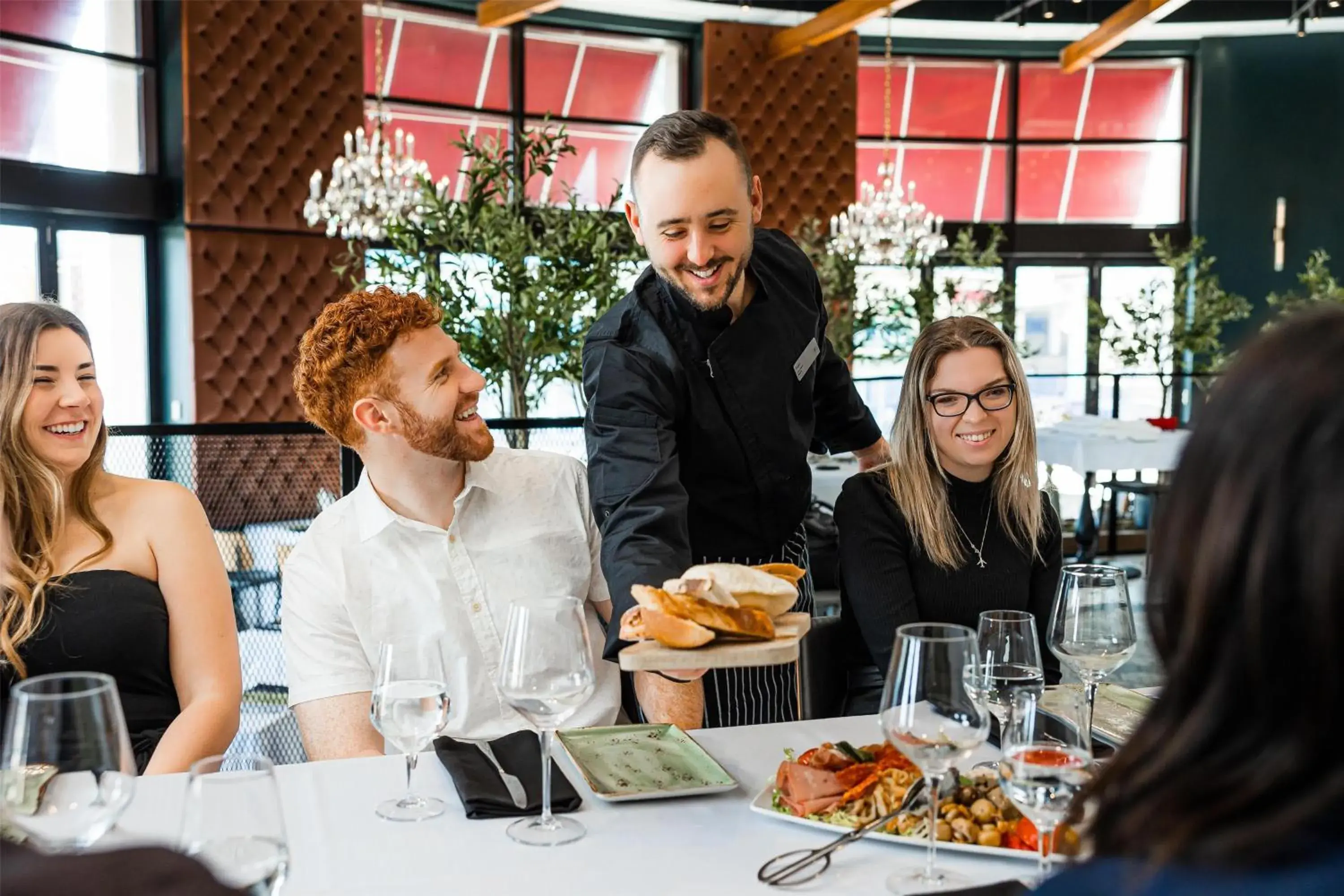 Restaurant/places to eat in Hilton Niagara Falls/ Fallsview Hotel and Suites Restaurant/places to eat in Hilton Niagara Falls/ Fallsview Hotel and Suites