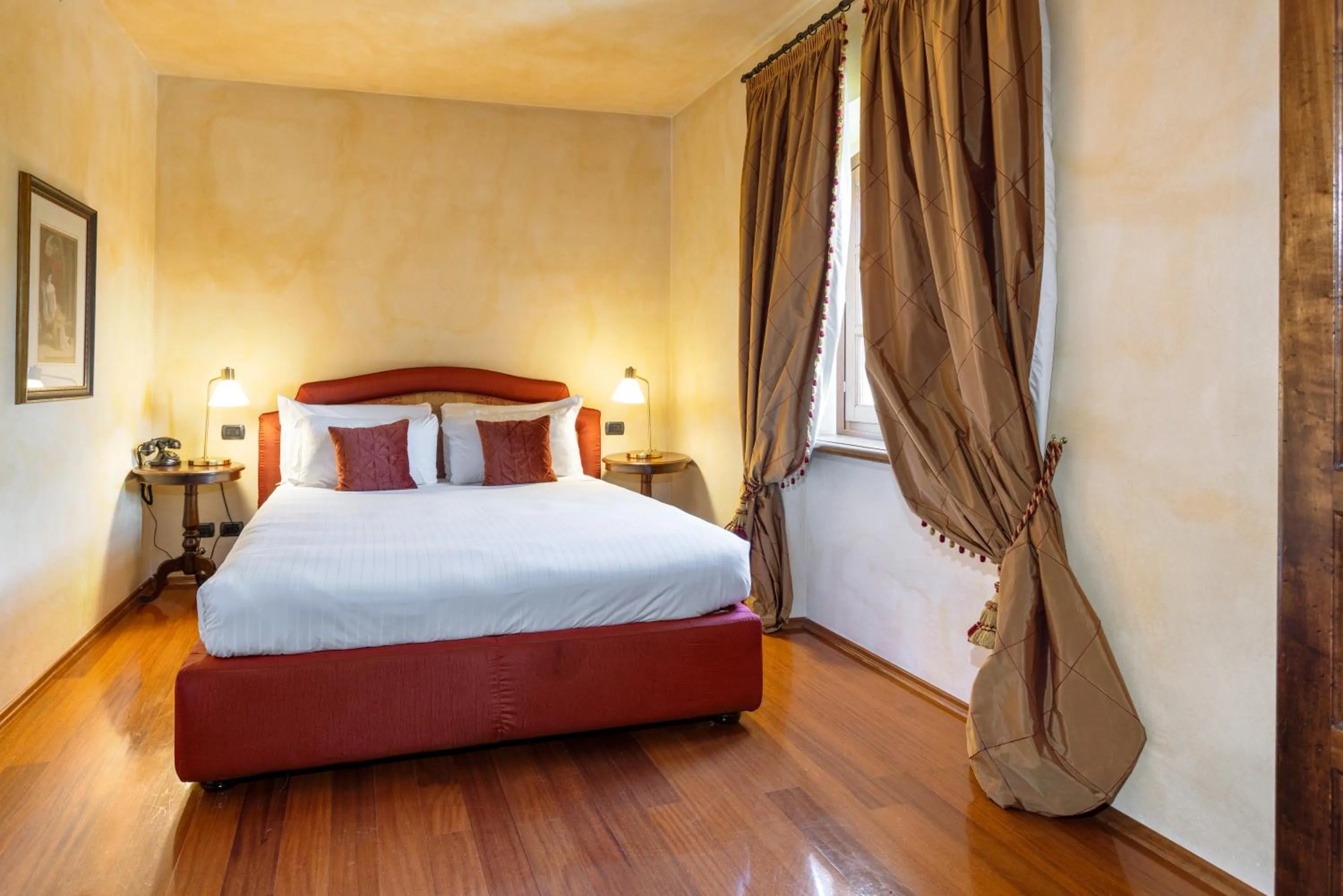 Bed in Hotel Casa Pavesi