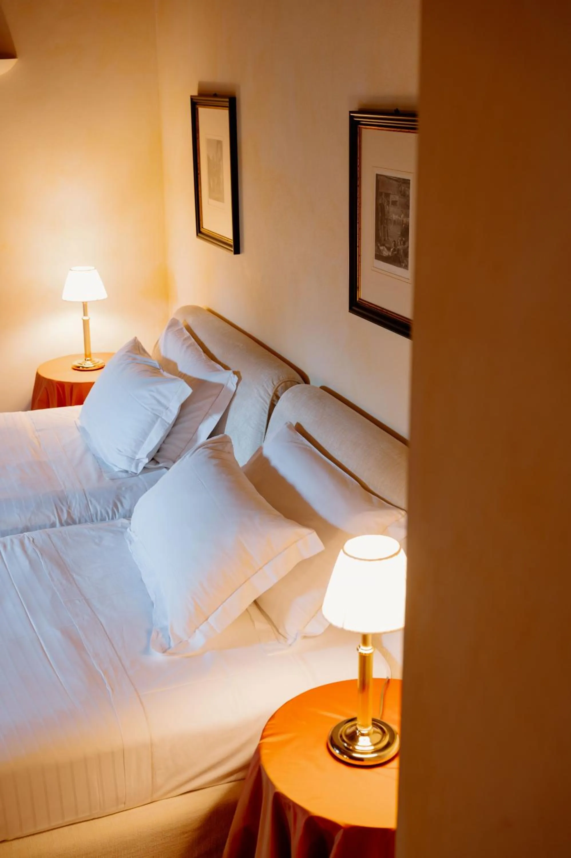 Bed in Hotel Casa Pavesi