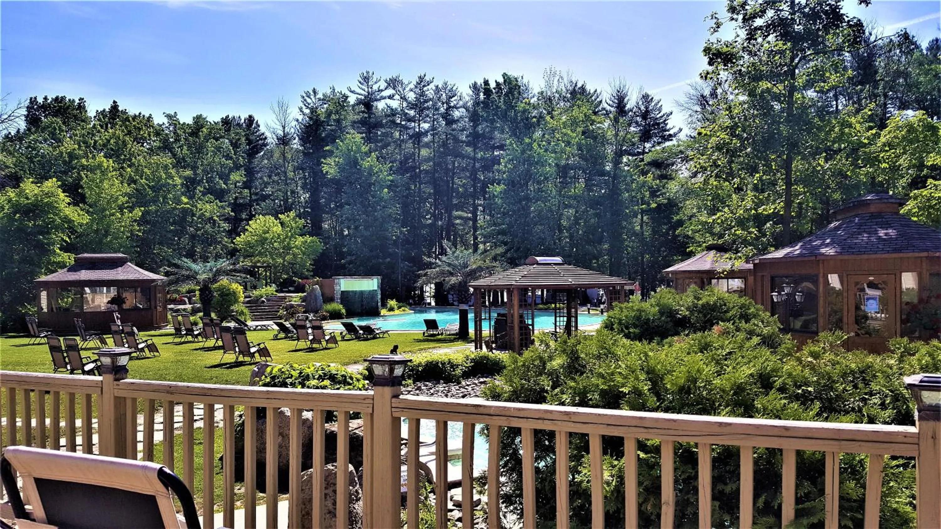 Summer in L'Oasis de l'Île