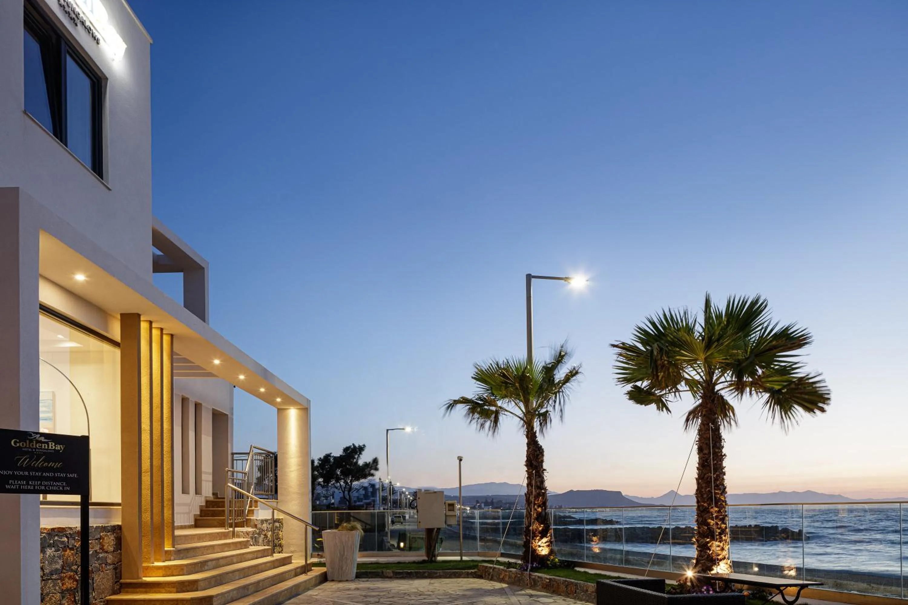 Sunset in Golden Bay Boutique Hotel & Bungalows