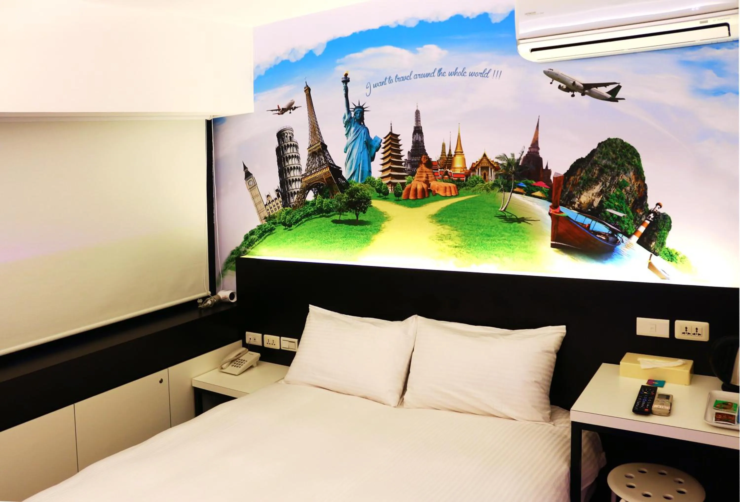 Bed in Haozhan Hotel