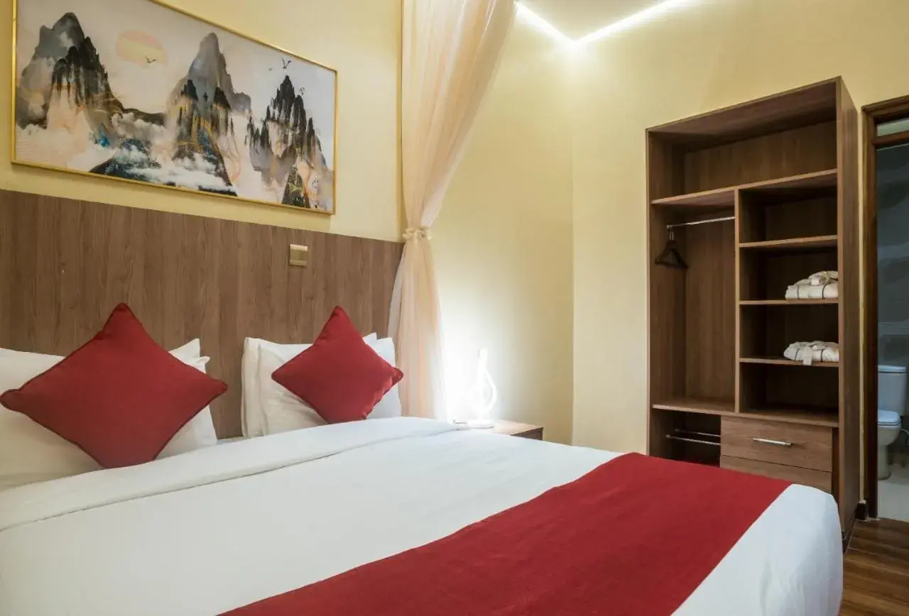 Standard Double Room in Verona Hotel and Conference Center Standard Double Room in Verona Hotel and Conference Center