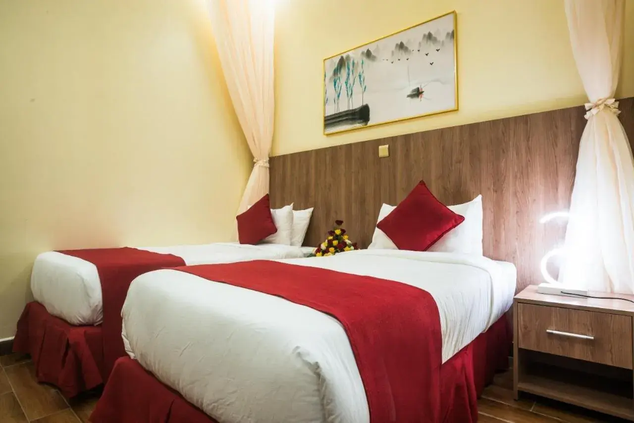 Deluxe Twin Room in Verona Hotel and Conference Center Deluxe Twin Room in Verona Hotel and Conference Center