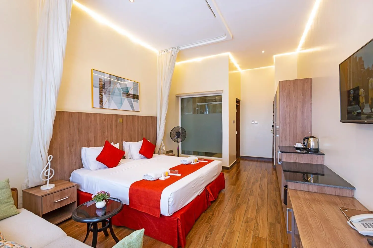 Bed in Verona Hotel and Conference Center