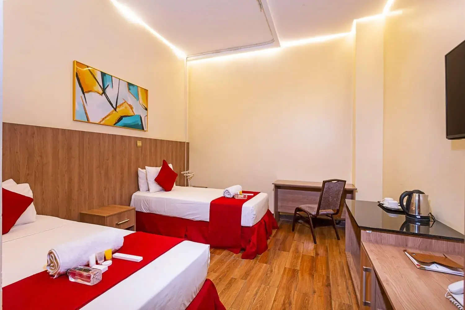 Deluxe Twin Room in Verona Hotel and Conference Center Deluxe Twin Room in Verona Hotel and Conference Center