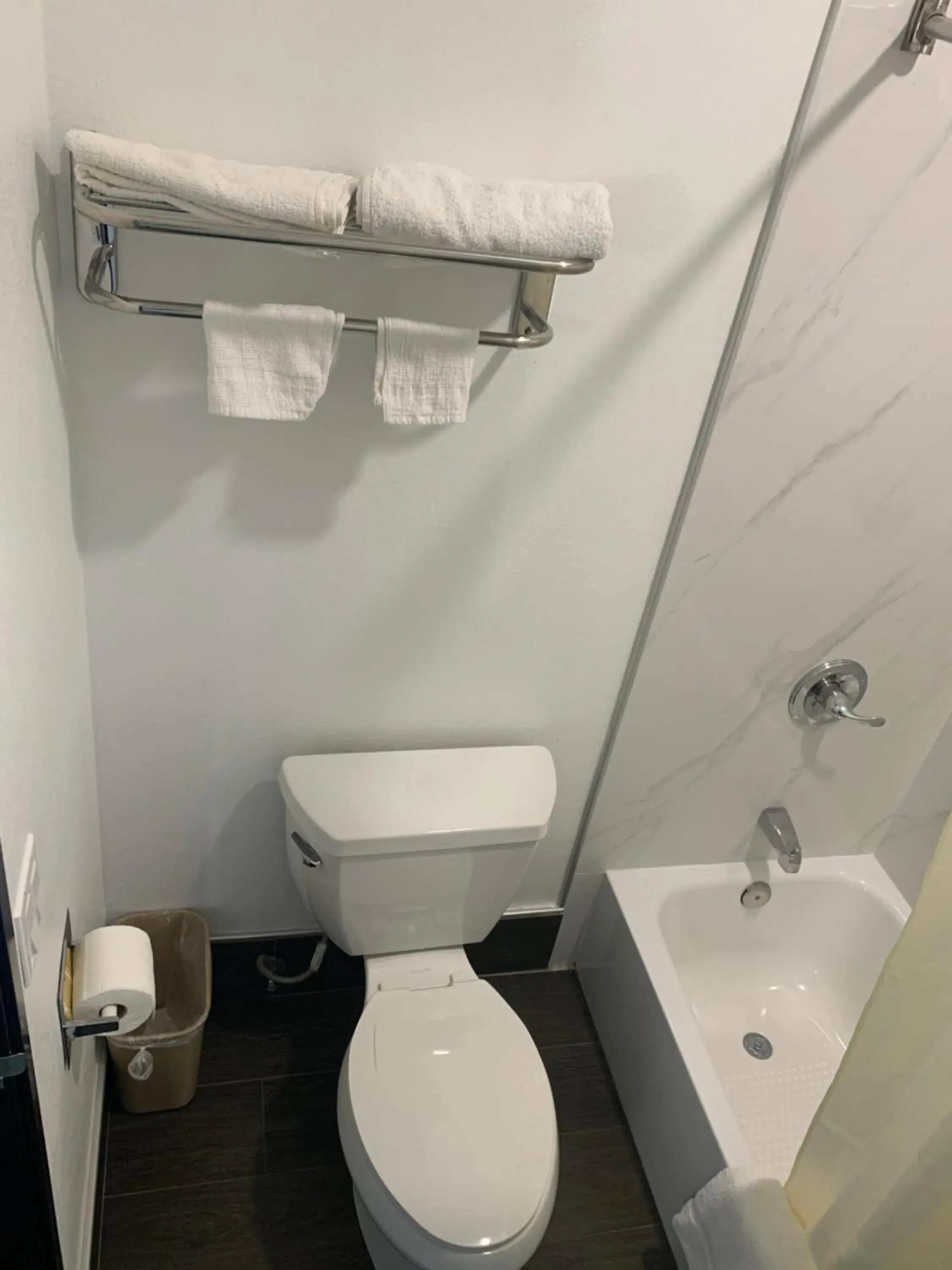 Toilet, Bathroom in Crescent Inn